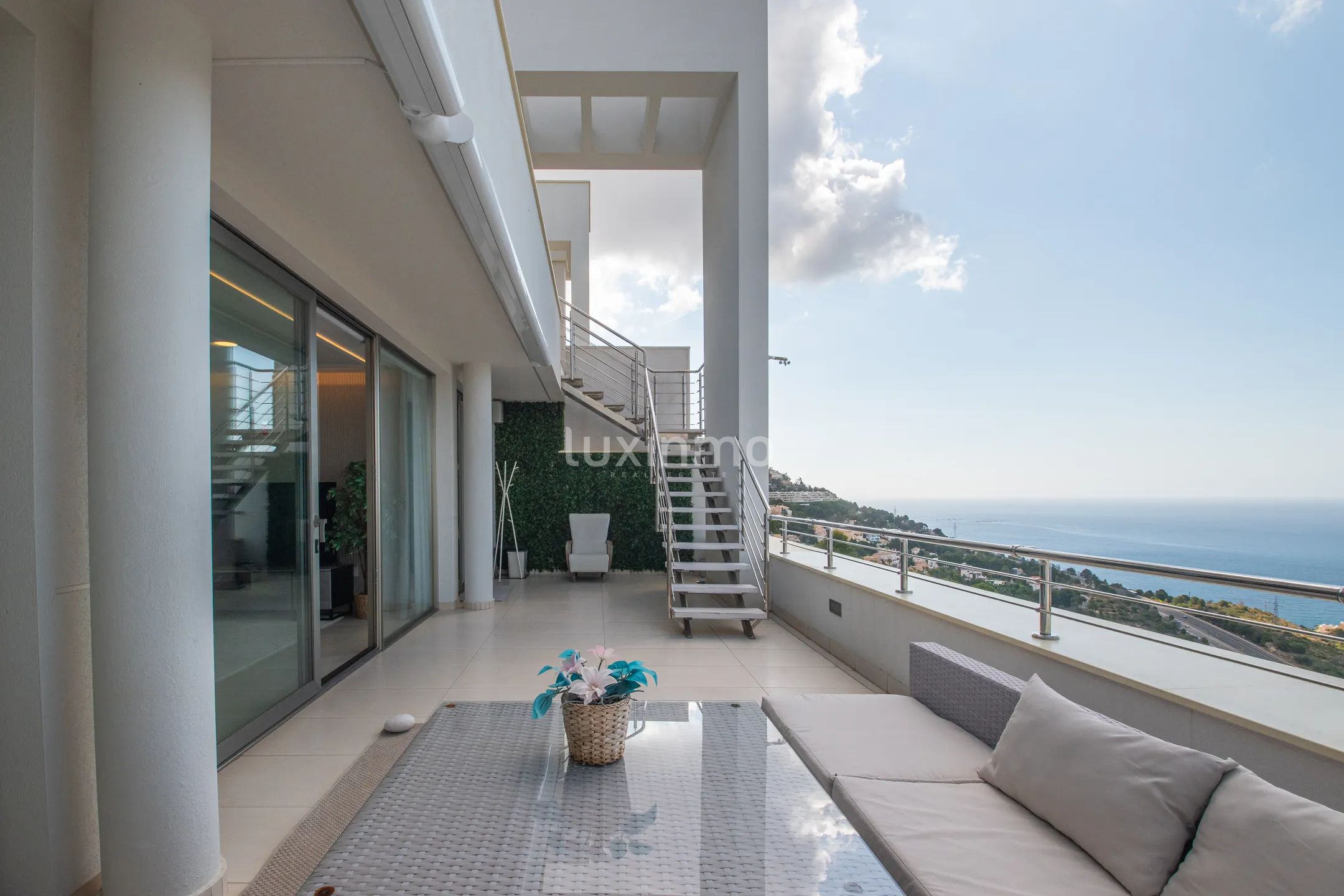Penthouse with panoramic sea views in Altea — photo 2