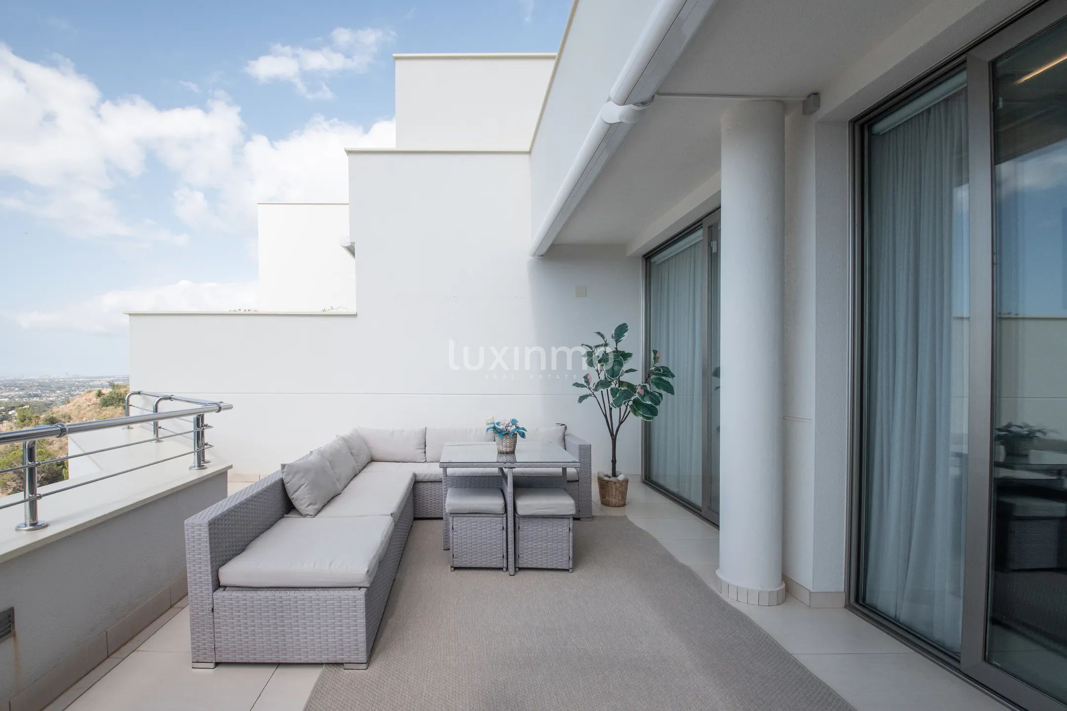Penthouse with panoramic sea views in Altea — photo 15