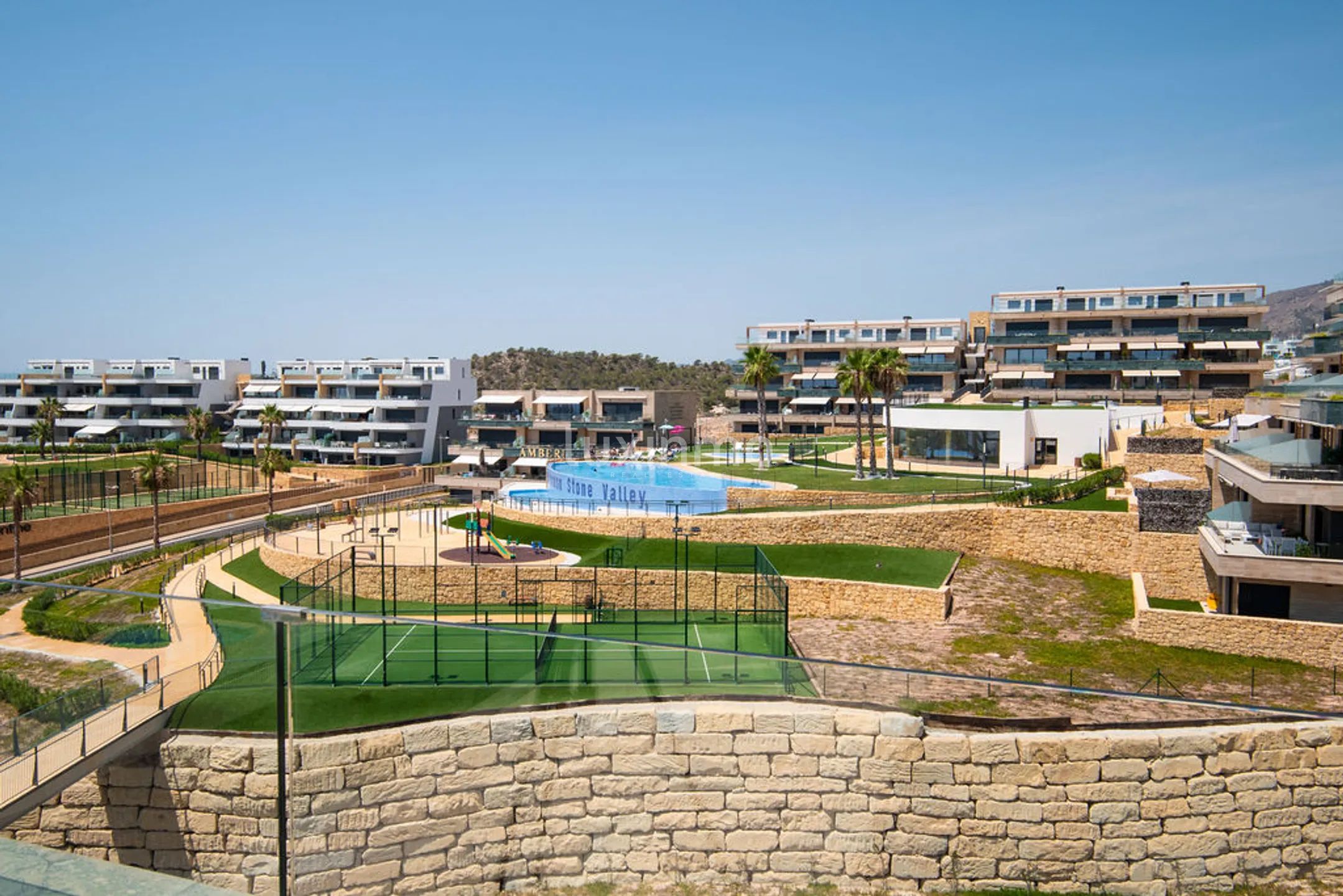 Modern new build penthouse with panoramic sea views — photo 17
