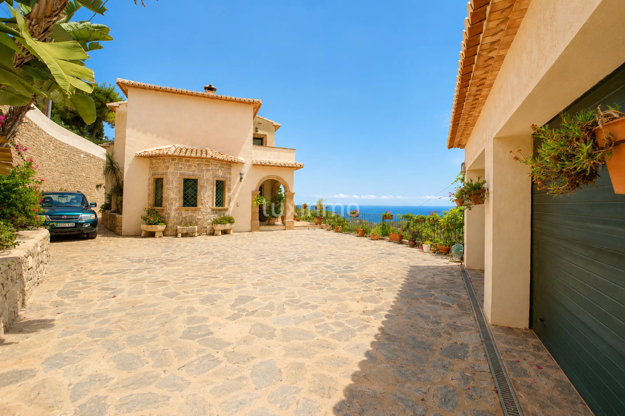Mediterranean luxury villa with panoramic sea views — photo 50