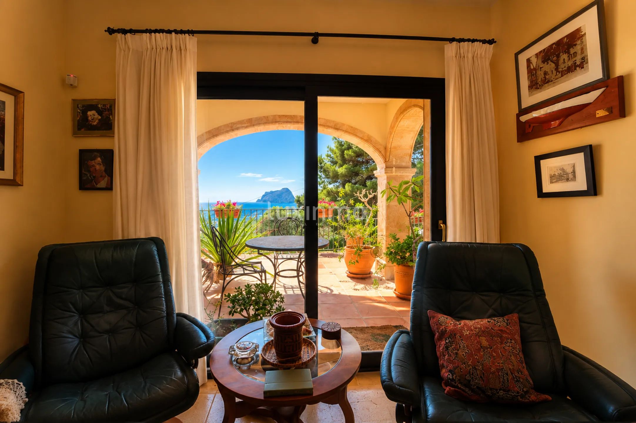 Mediterranean luxury villa with panoramic sea views — photo 34