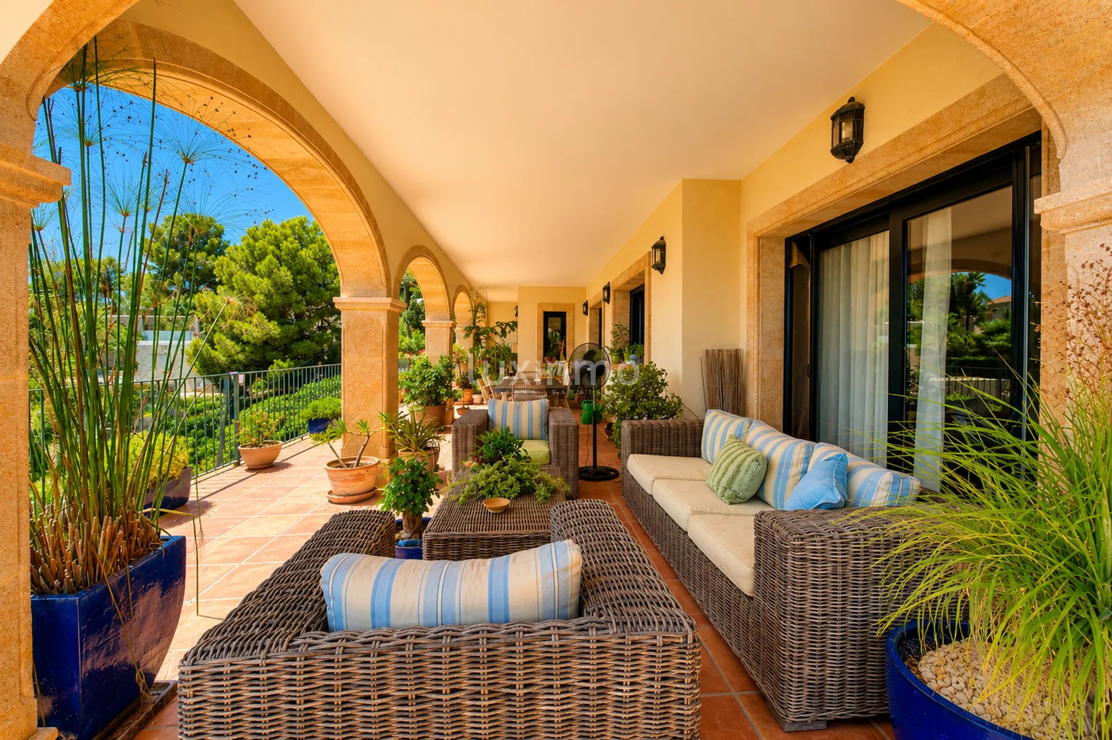 Mediterranean luxury villa with panoramic sea views — photo 46