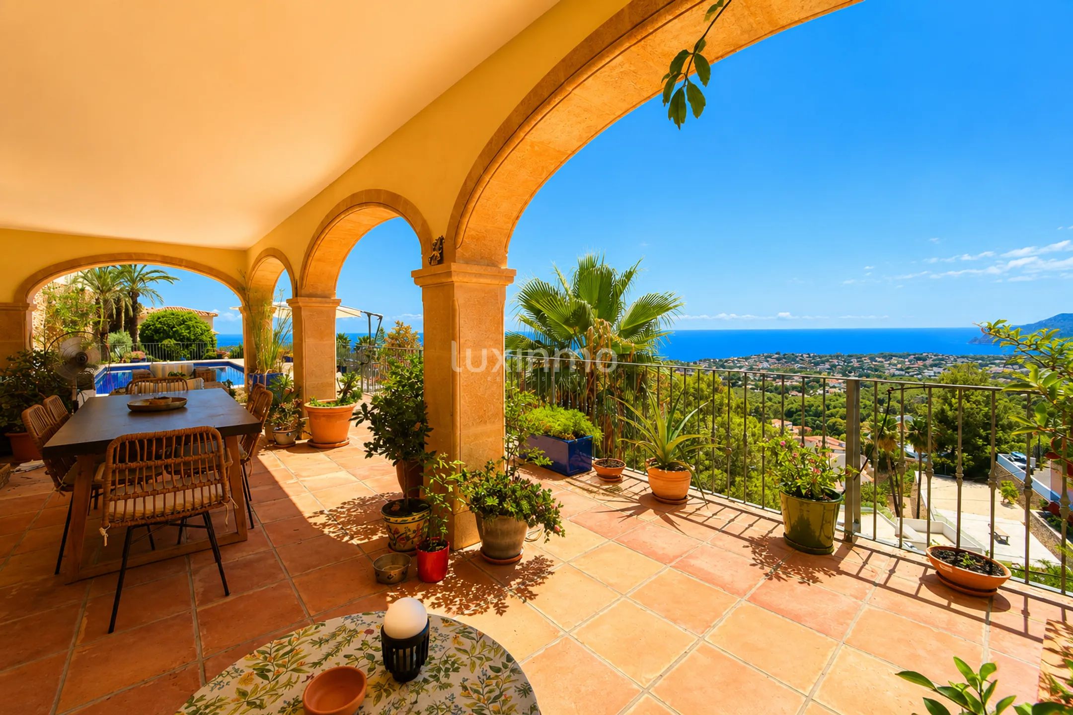Mediterranean luxury villa with panoramic sea views — photo 44