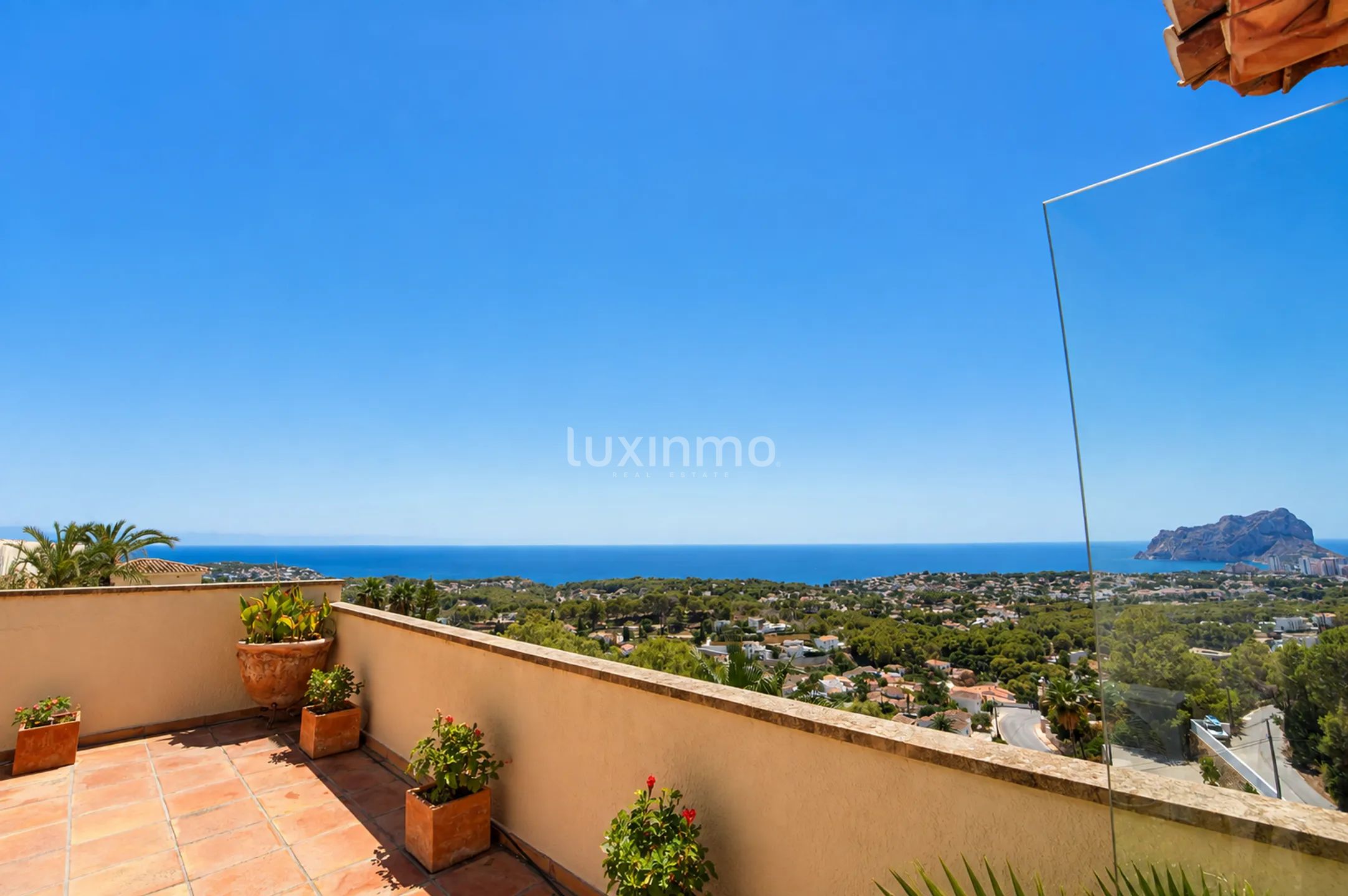 Mediterranean luxury villa with panoramic sea views — photo 22