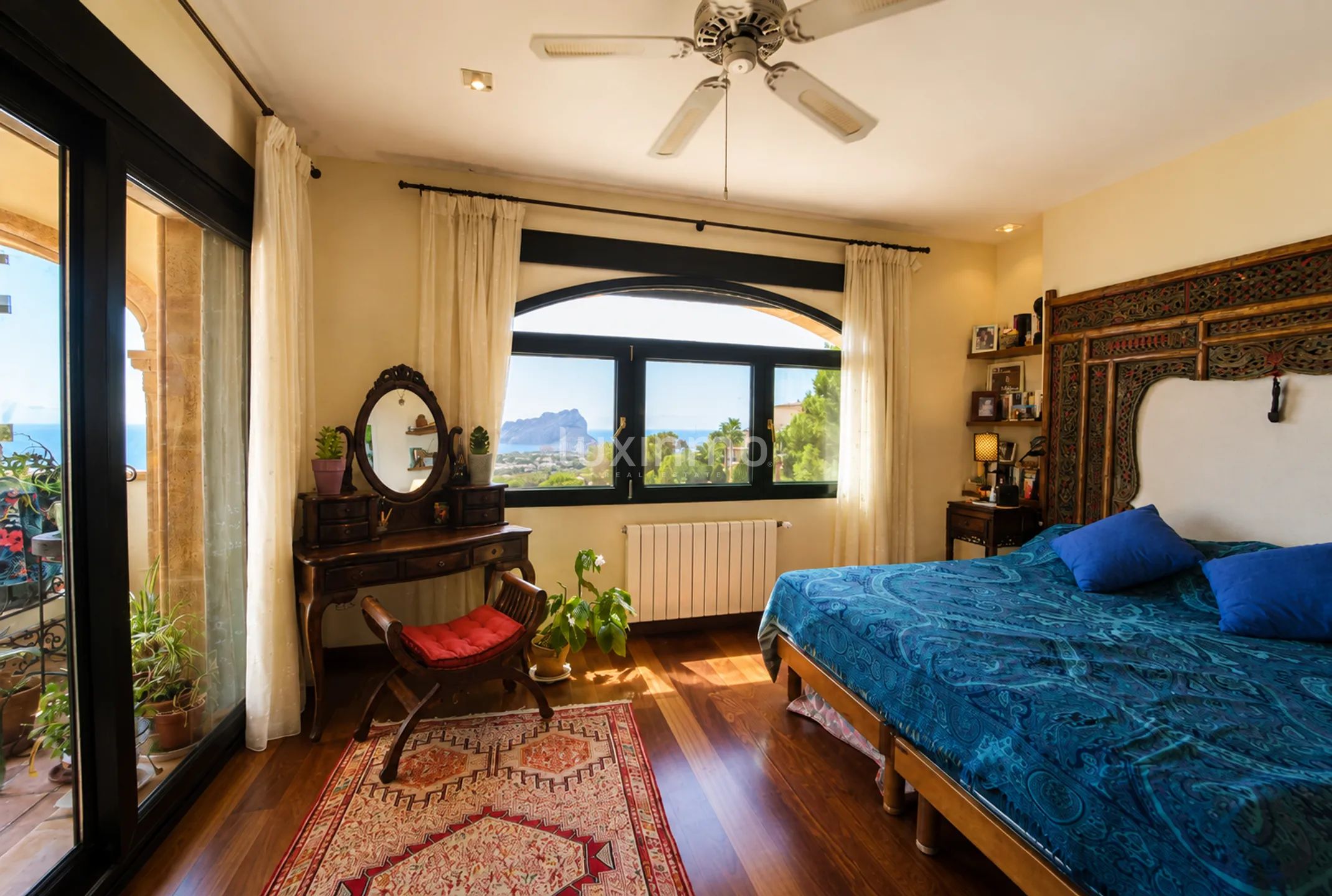 Mediterranean luxury villa with panoramic sea views — photo 14