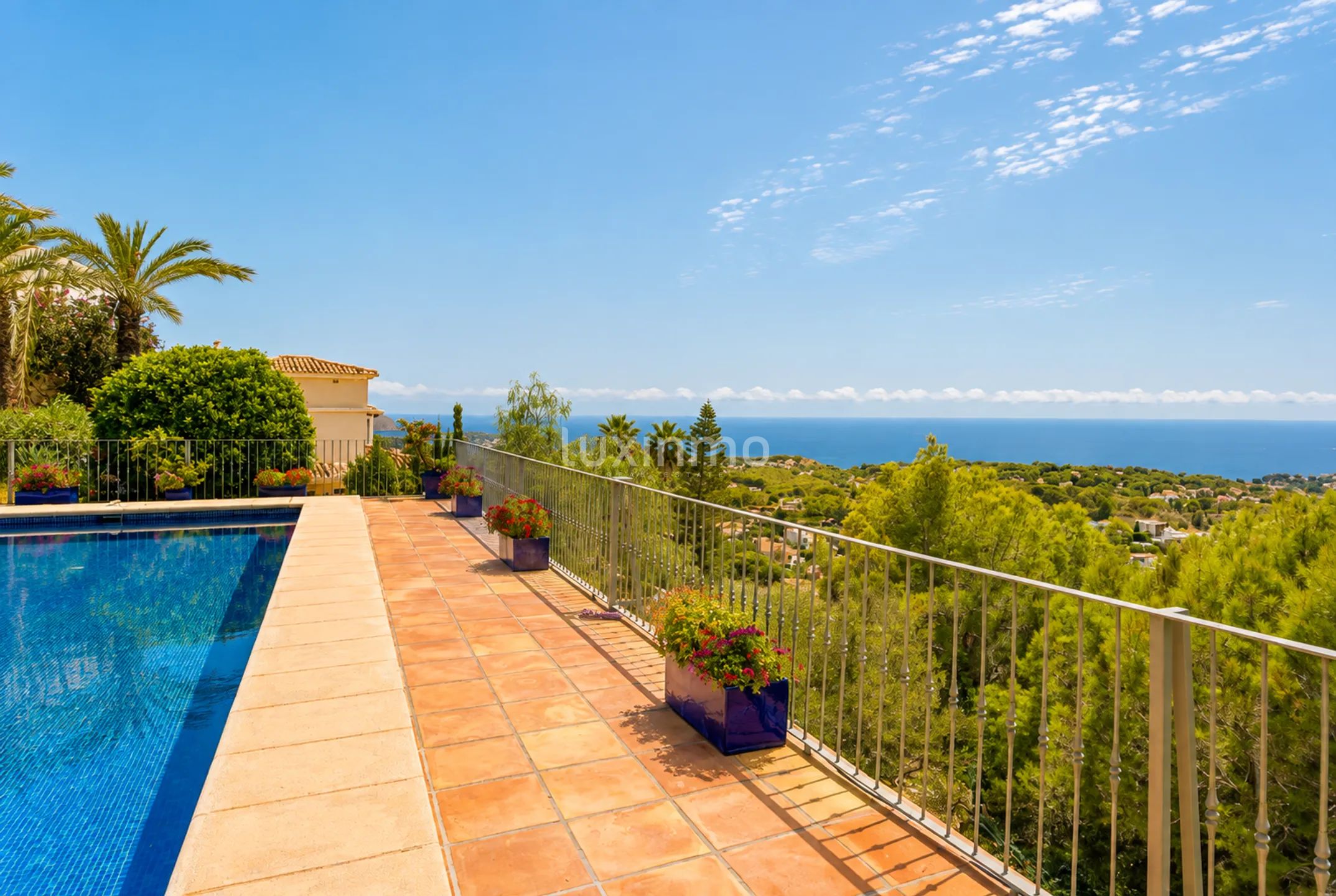Mediterranean luxury villa with panoramic sea views — photo 40