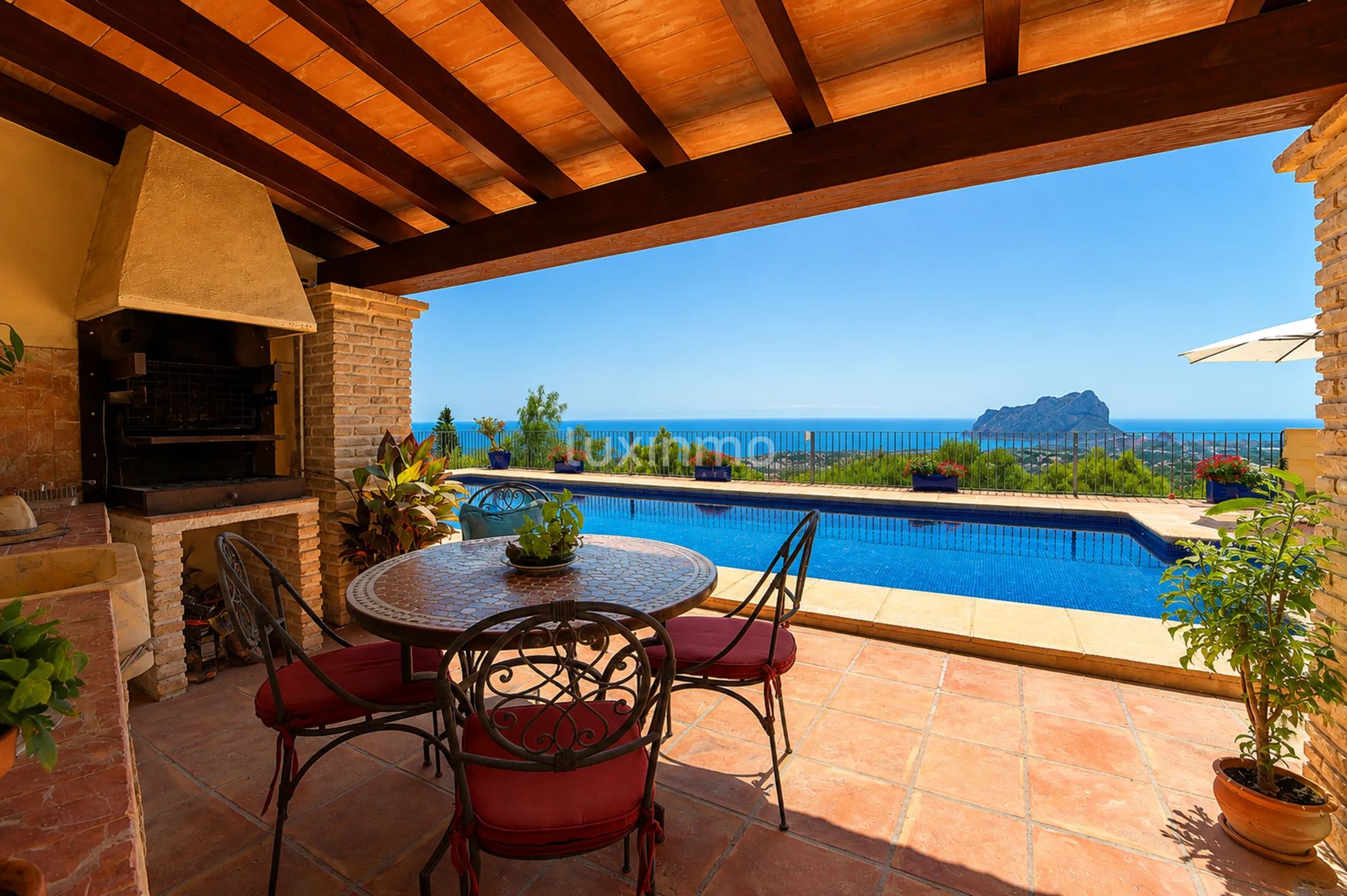 Mediterranean luxury villa with panoramic sea views — photo 41