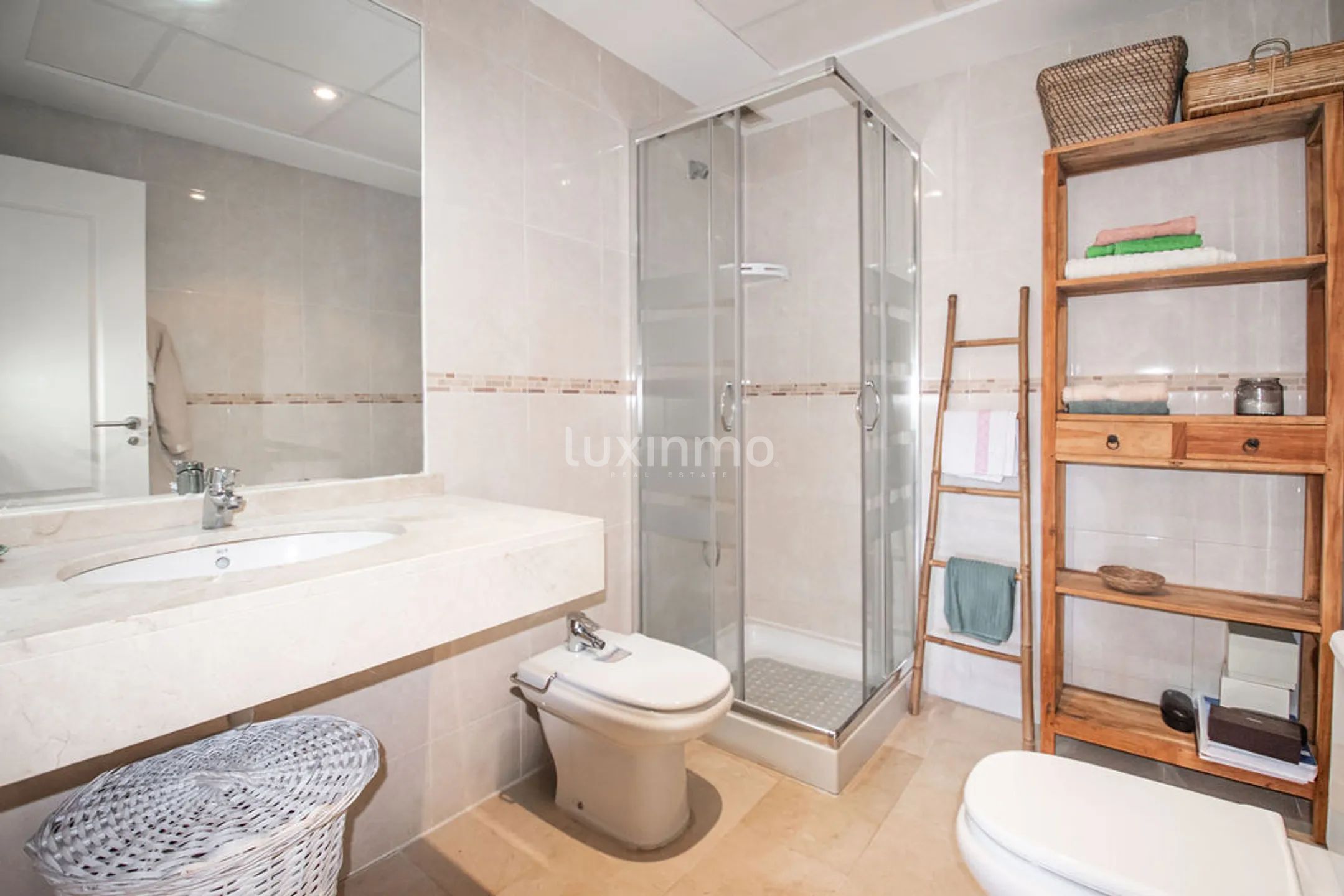 Mediterranean Duplex with Sea Views in Mascarat — photo 17