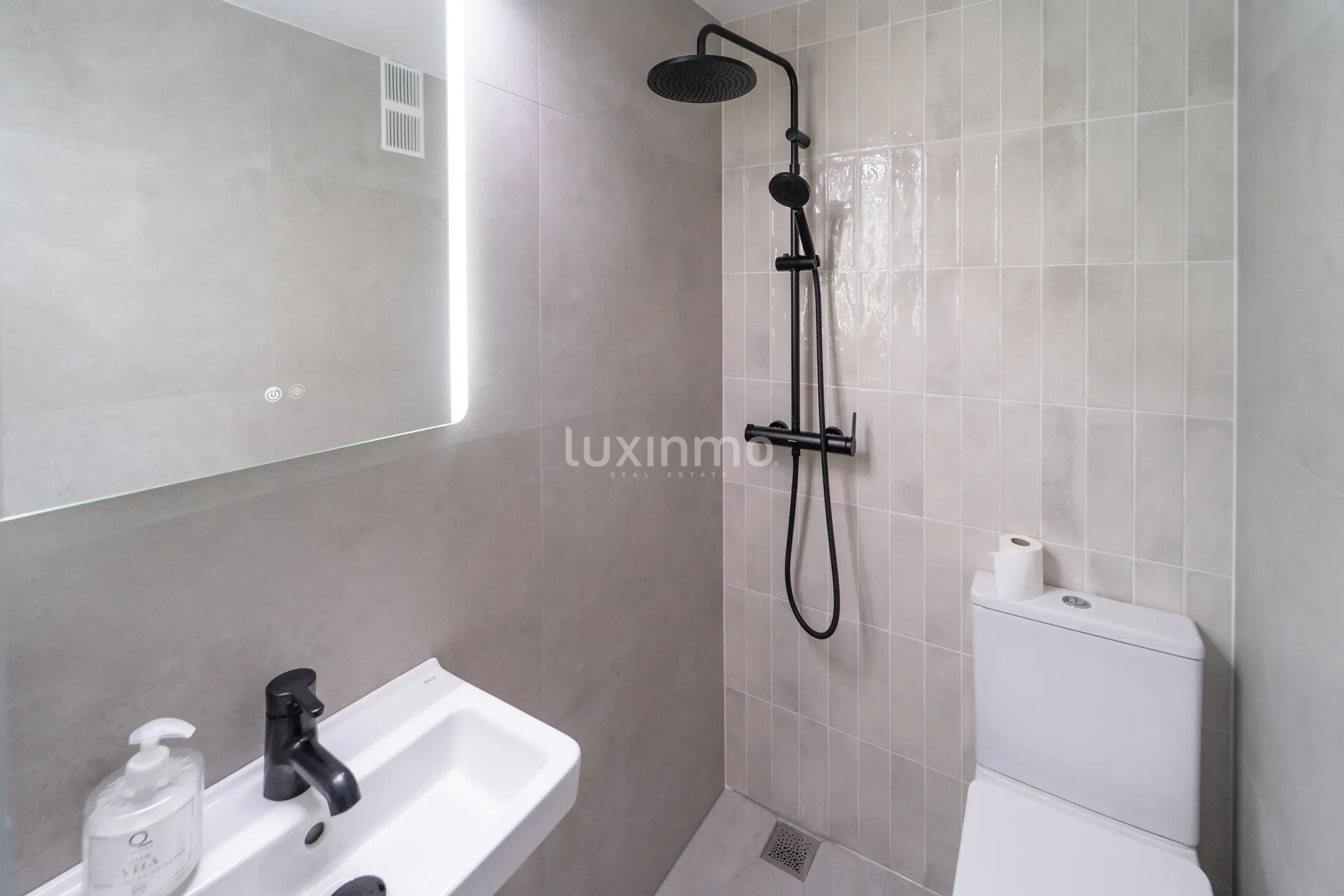 Modern 3-Bedroom Apartment in the Centre of Calpe — photo 14