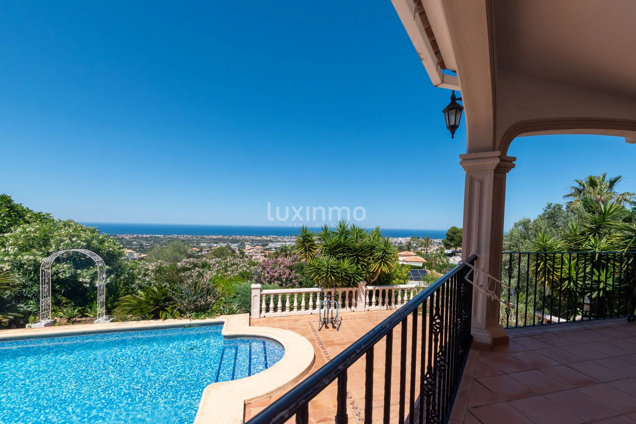 For sale villa in Denia — photo 2