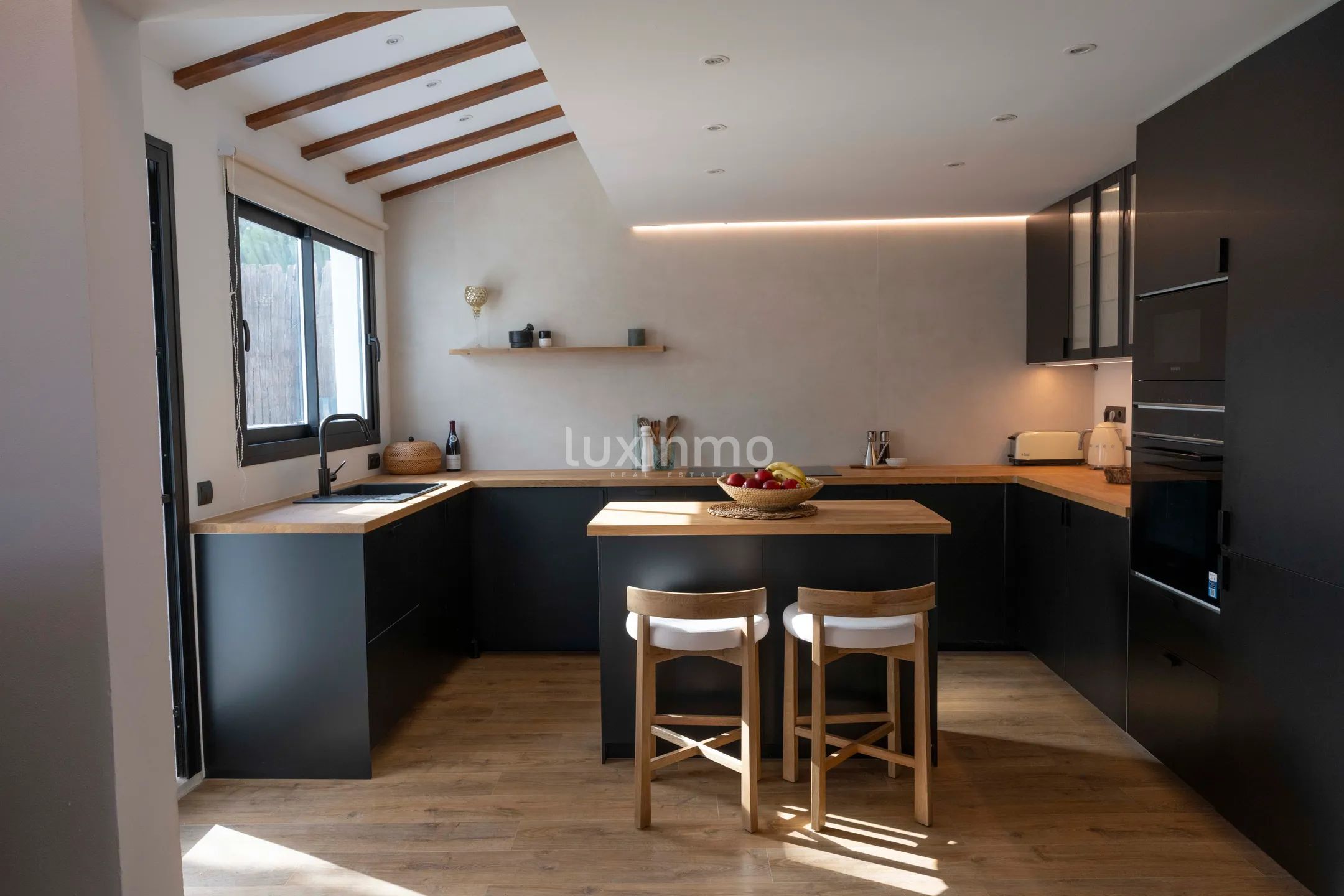 Kürzlich renoviertes Boutique-Chalet in hervorragender Lage — photo 32