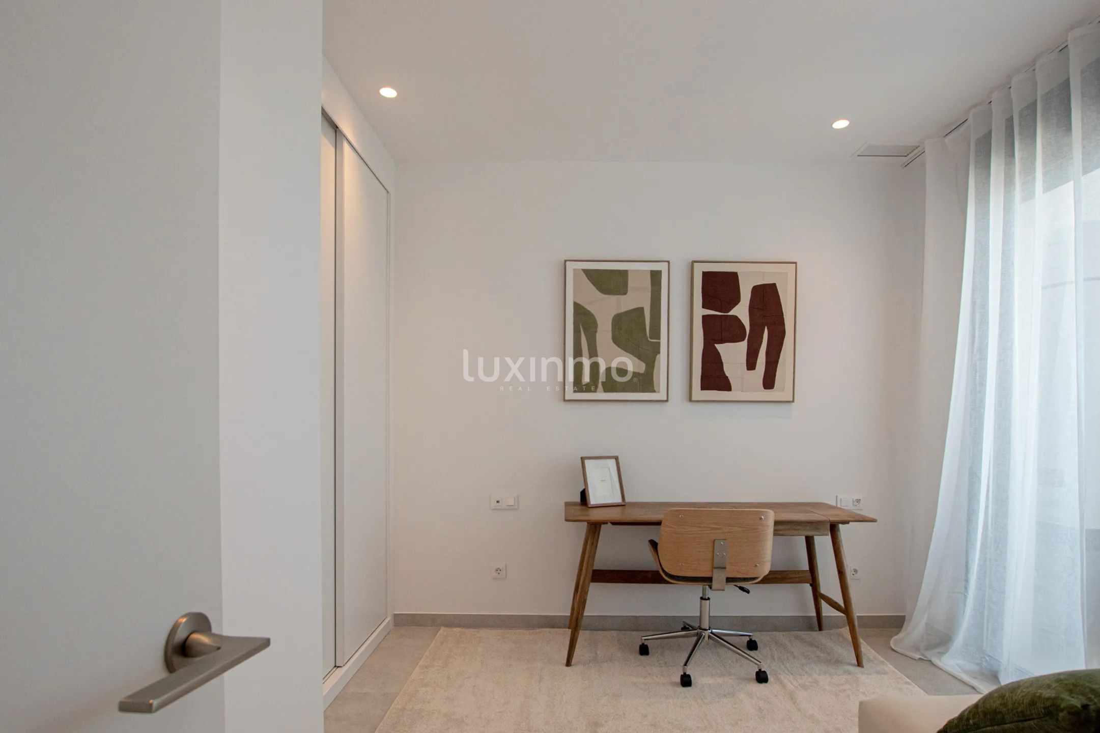 Modern flat with sea views to let in Calpe — photo 13