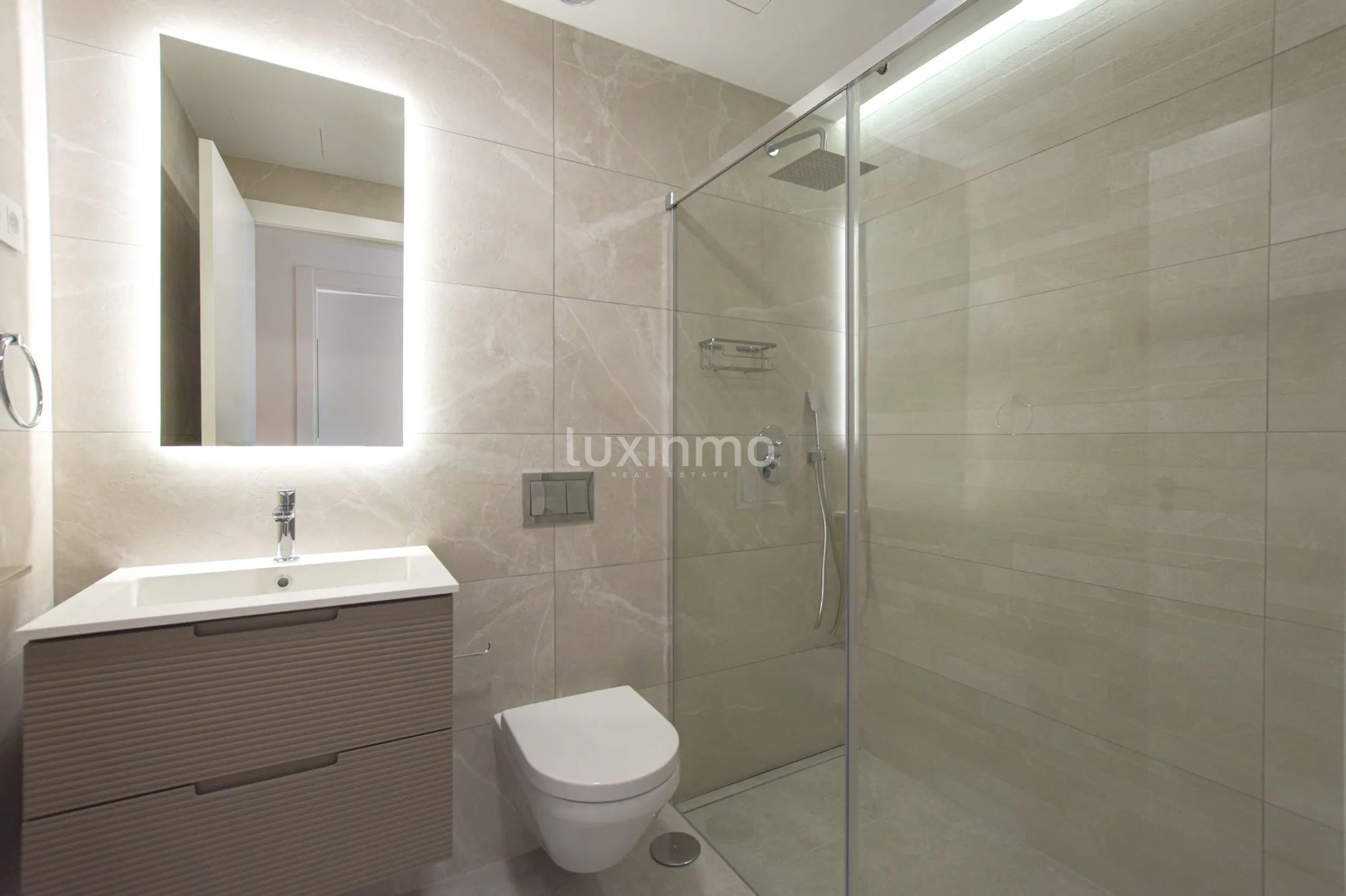 Modern flat with sea views to let in Calpe — photo 12