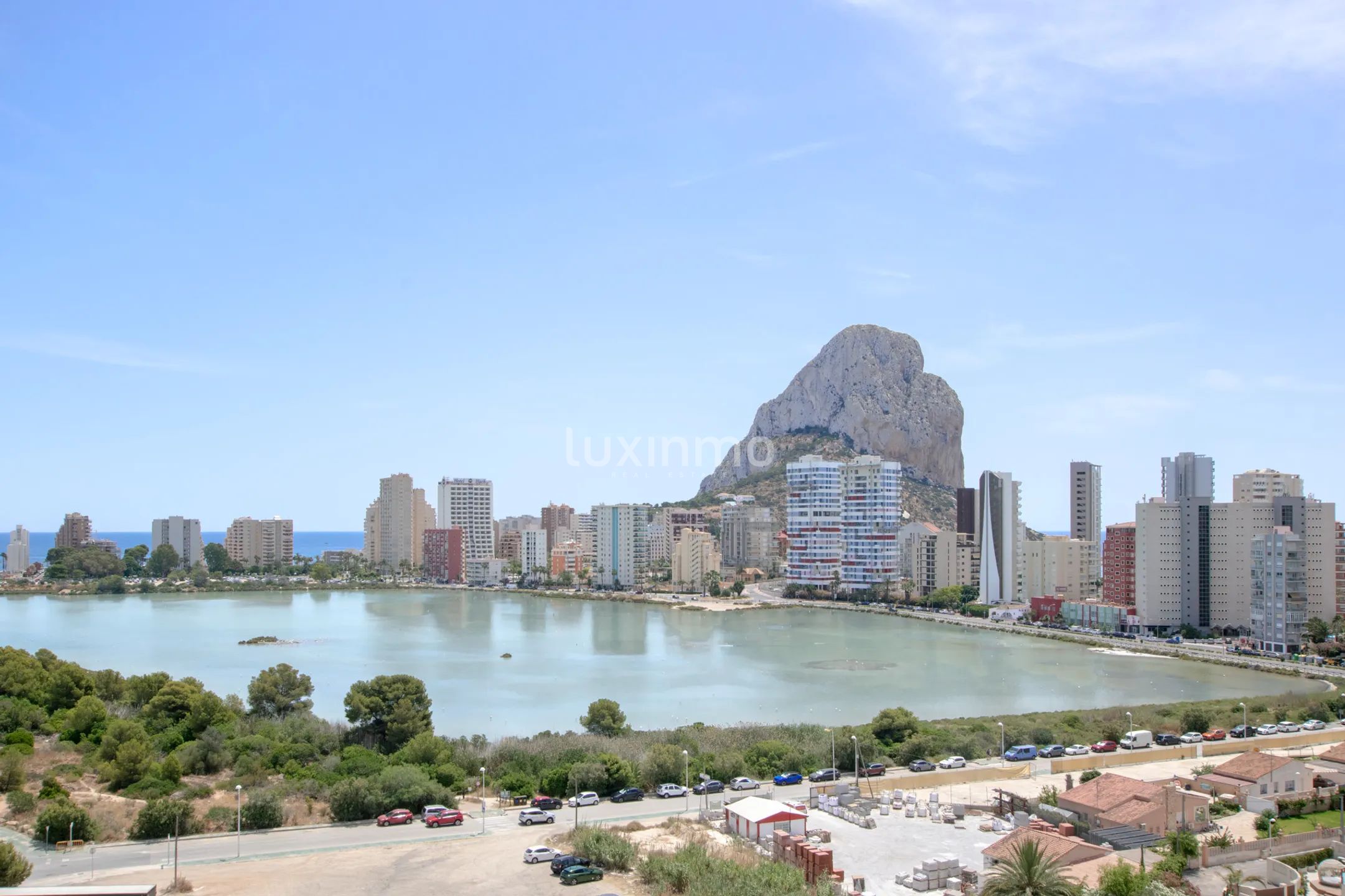 Modern flat with sea views to let in Calpe — photo 2