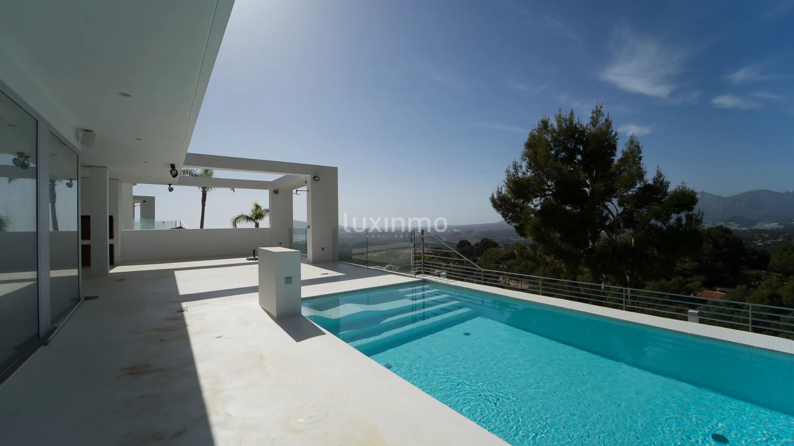 Villa for sale with sea views — photo 4