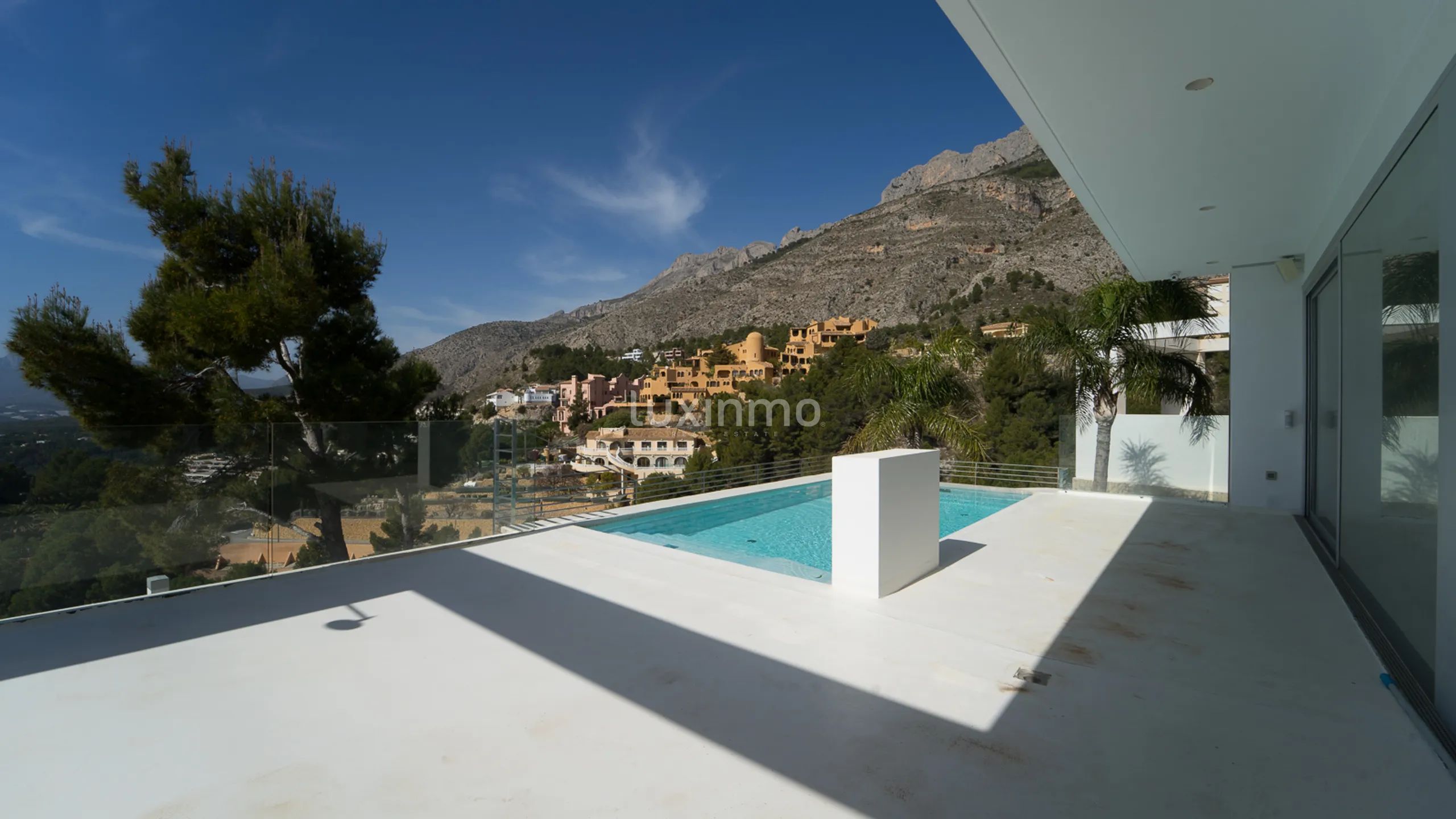 Villa for sale with sea views — photo 5