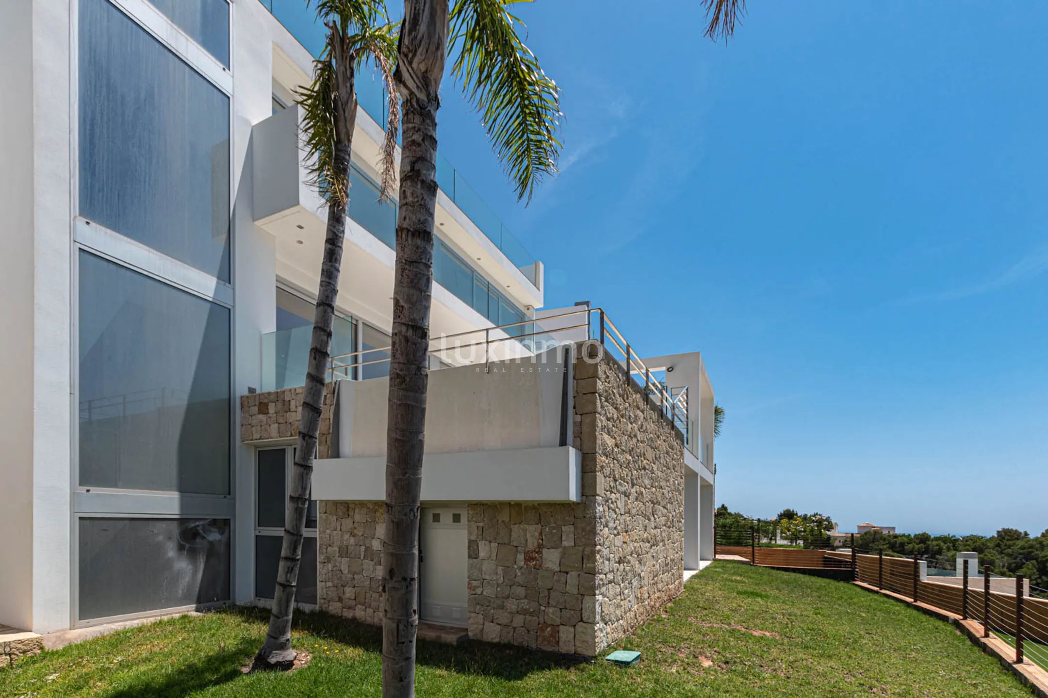 Villa for sale with sea views — photo 3