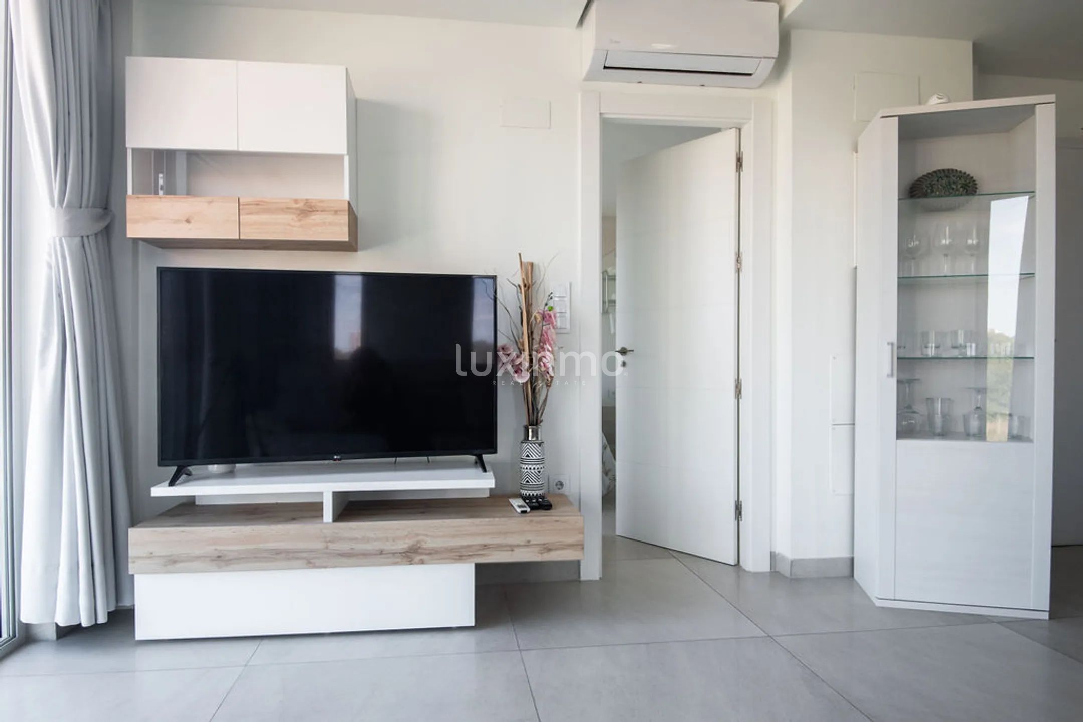 Modern 2 bed apartment with terrace in Cala Finestrat — photo 19