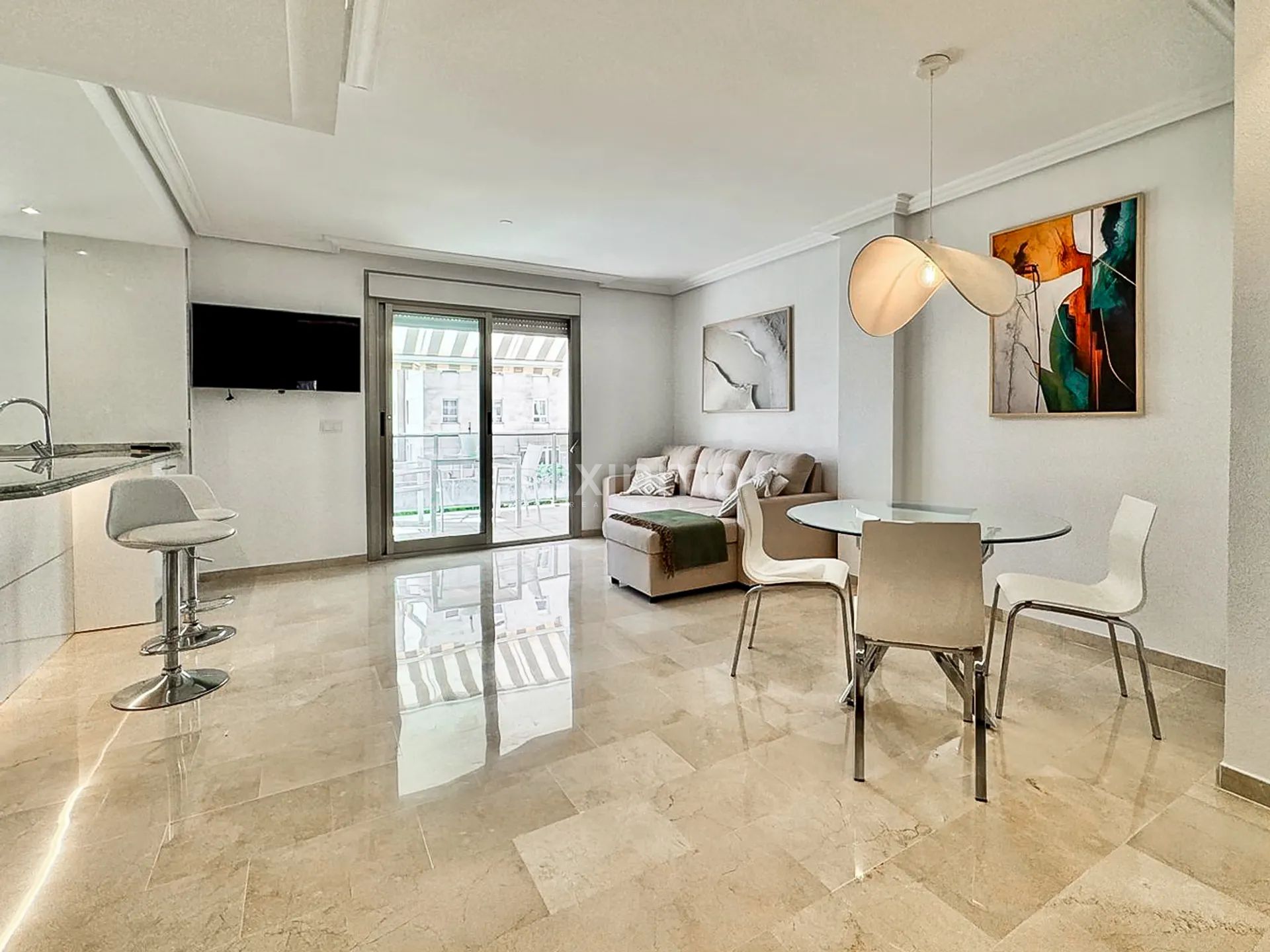 Modern 2-bed apartment/flat with parking and pool in El Albir — photo 5