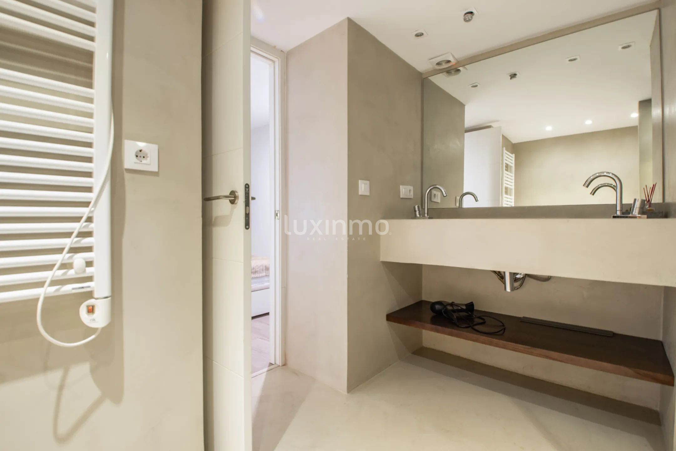Exclusive ibiza-style villa with open views and private pool — photo 12