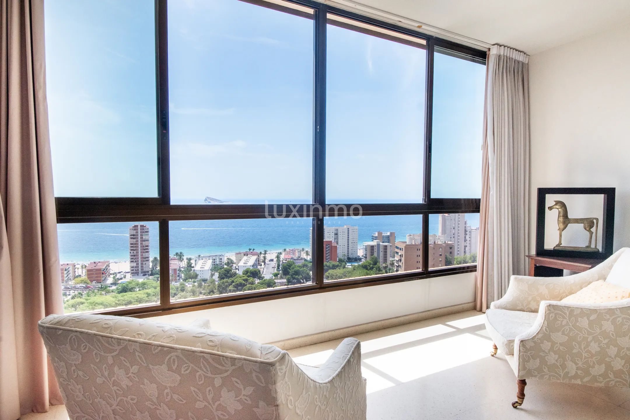 Cosy 2 bedroom flat with sea views in Poniente Beach, Benidorm — photo 3