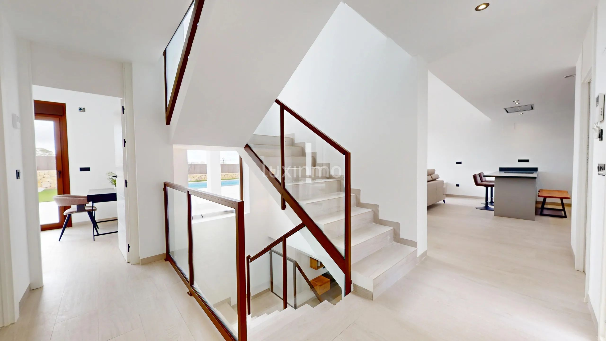 Moderne nybygd villa med 5 soverom og svømmebasseng i Finestrat — photo 21