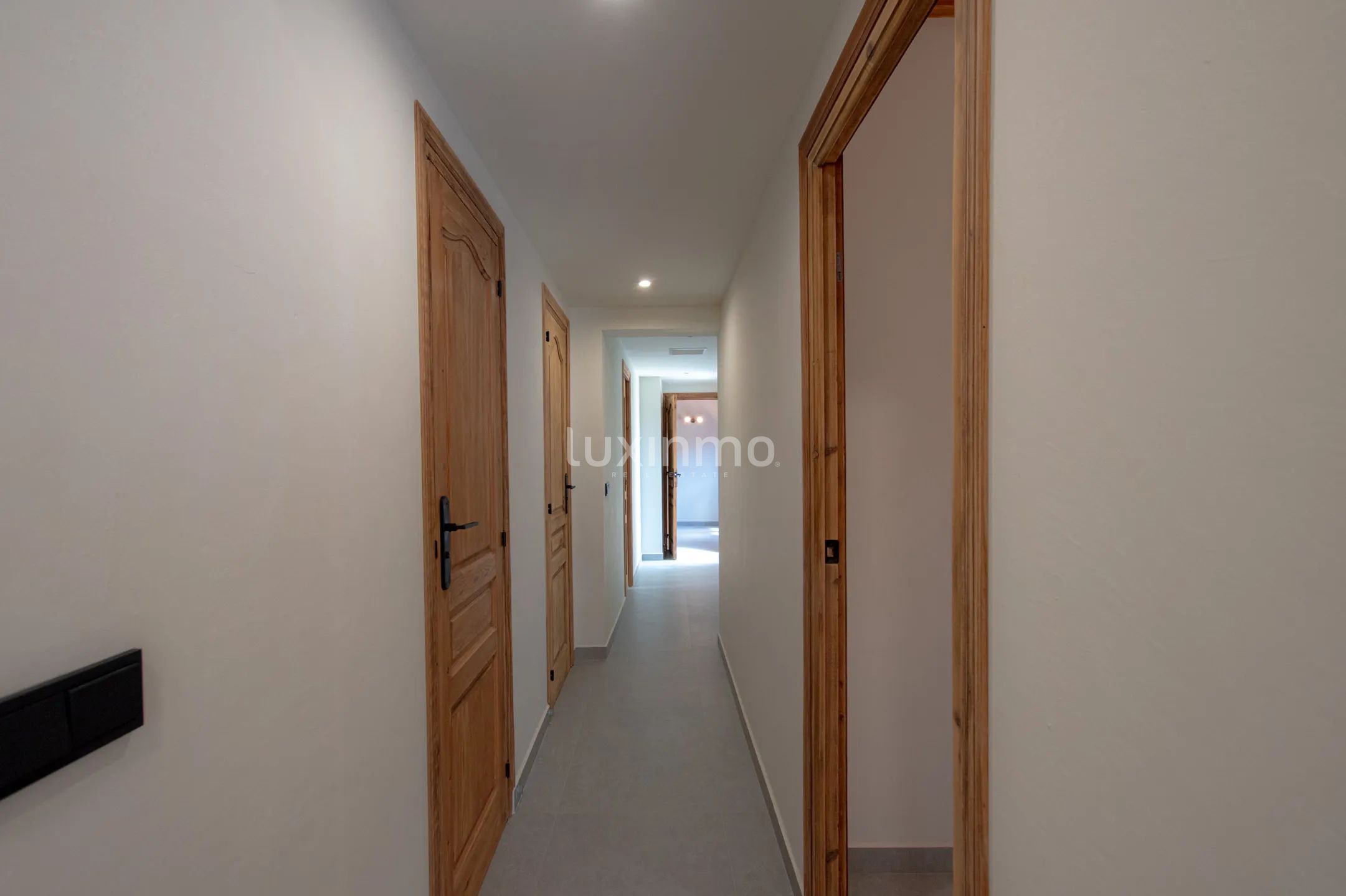 Modern two bedroom flat to let in Senija — photo 5