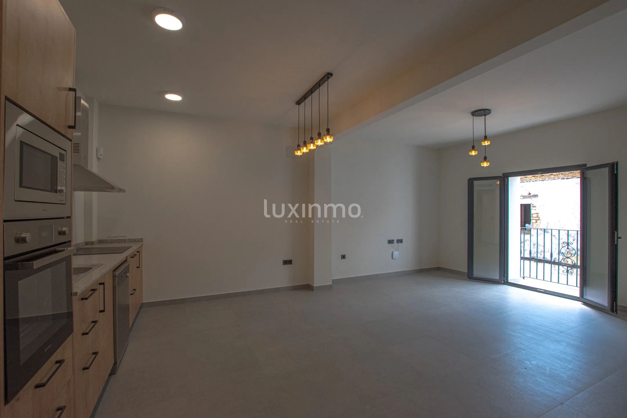 Modern two bedroom flat to let in Senija