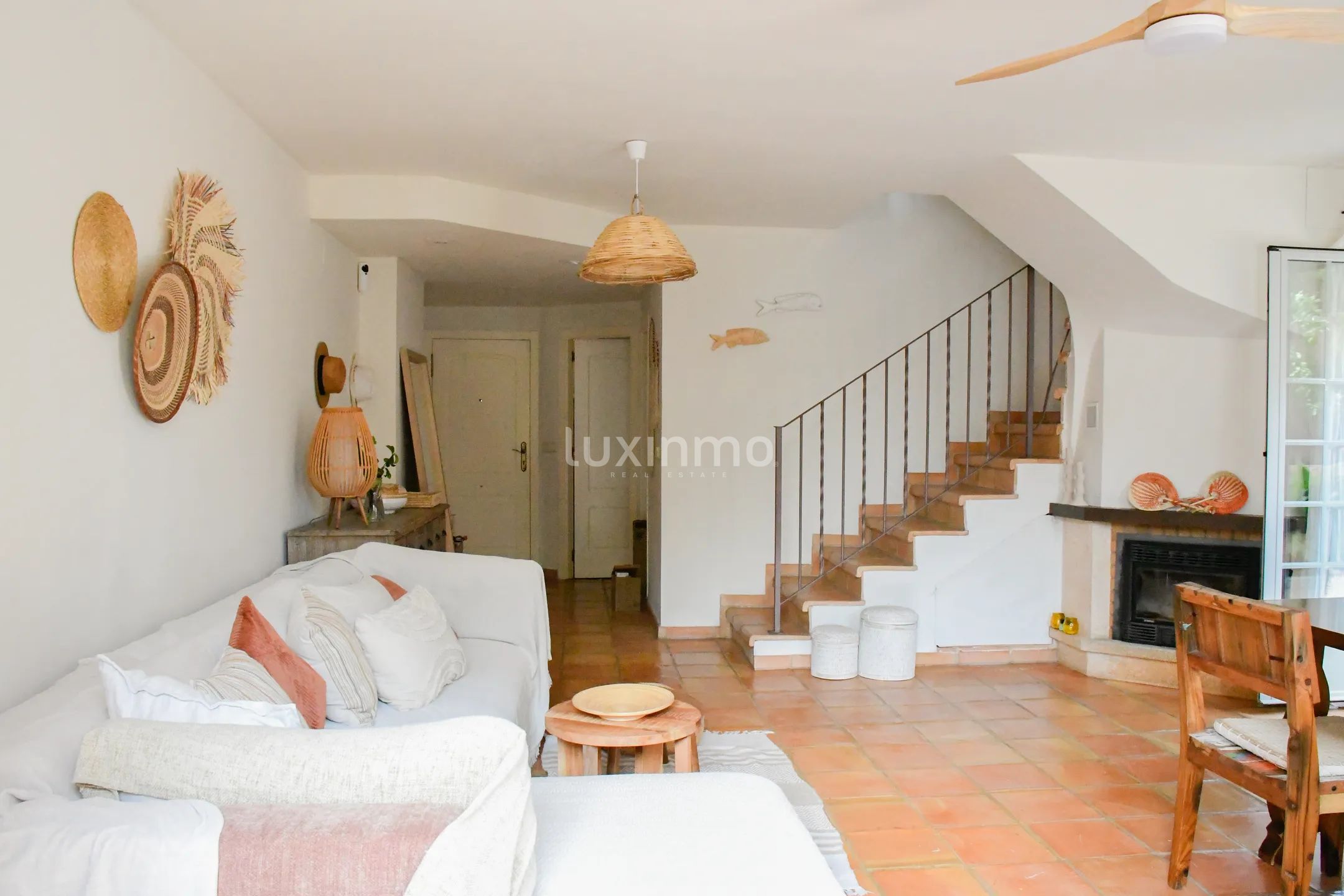 Mediterranean semi-detached 3-bedroom house for rent in Finestrat — photo 2