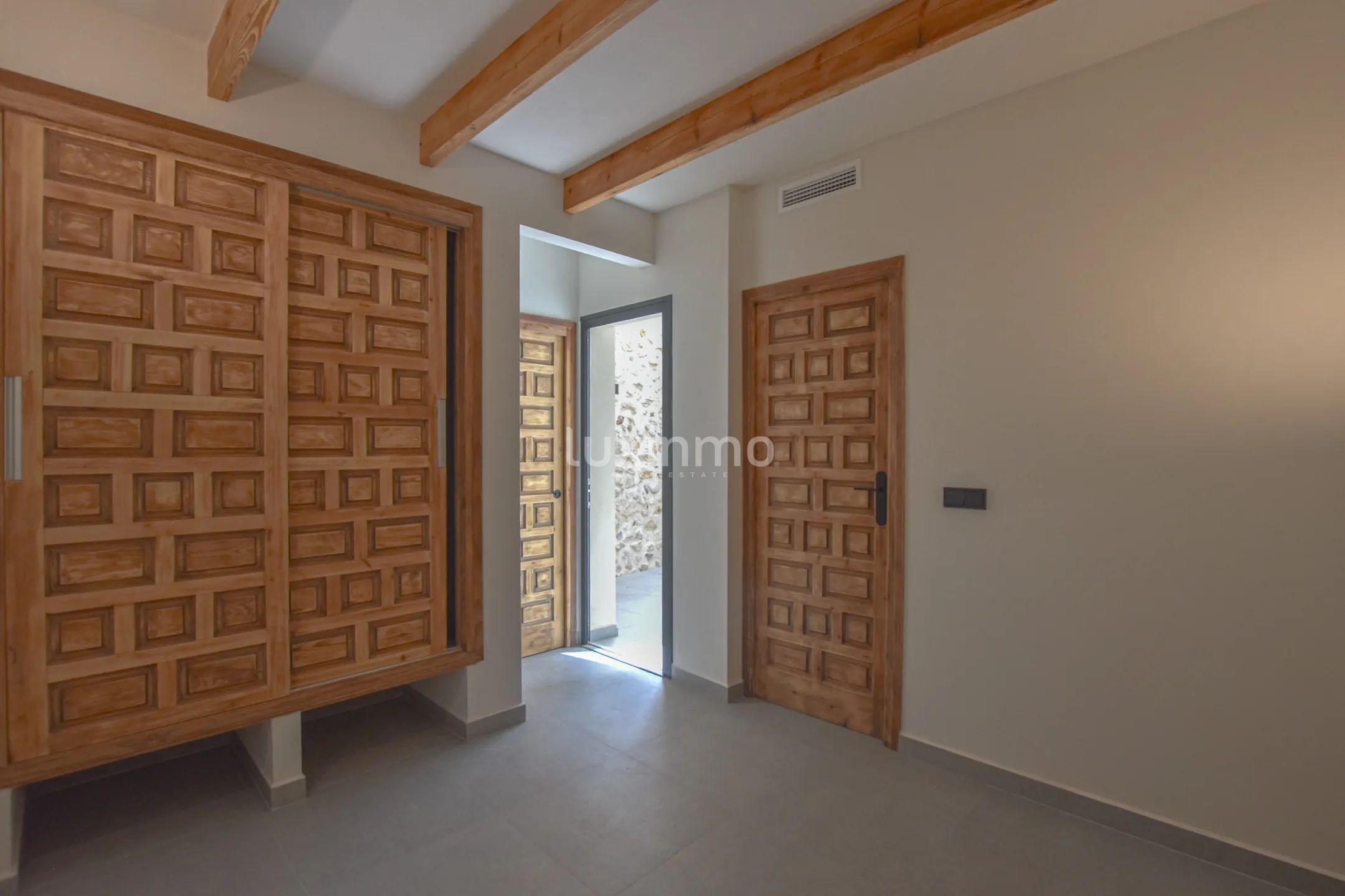Modern two bedroom flat to let in Senija — photo 20