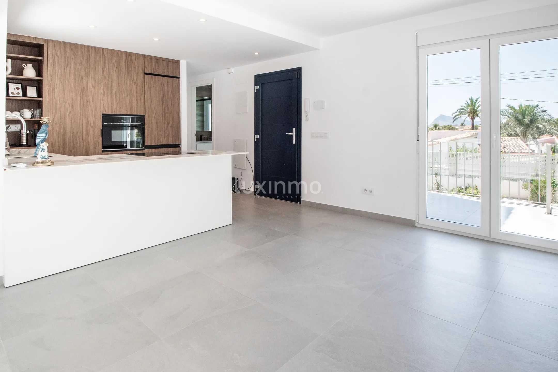 Detached 2-bedroom villa with independent studio and pool for rent in Altea — photo 6