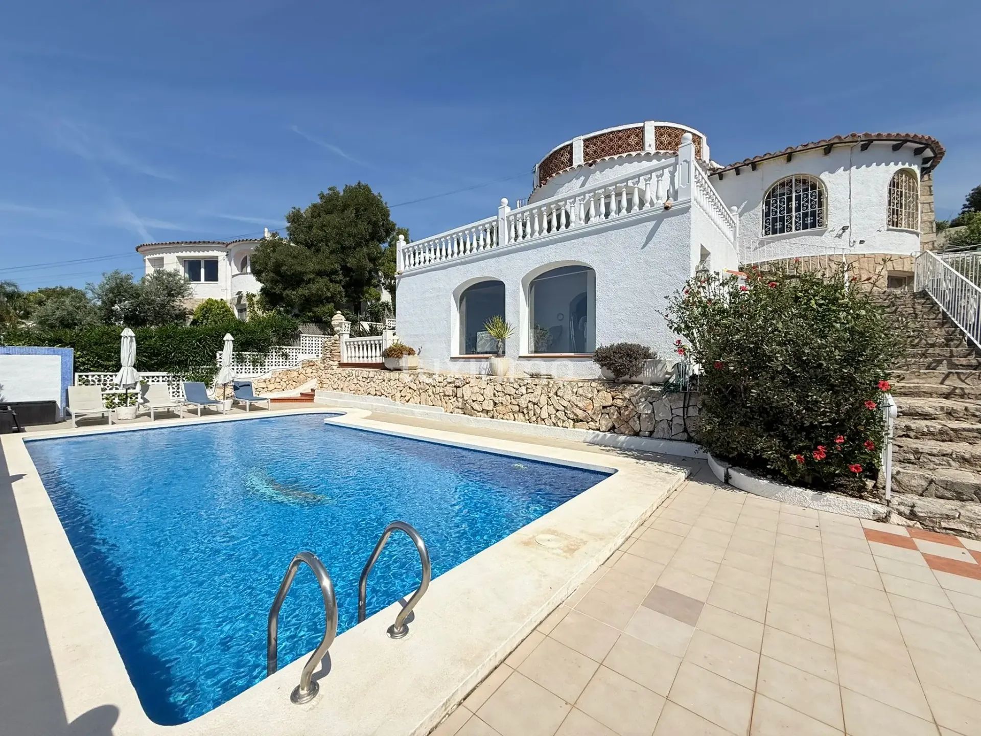 Mediterranean villa with sea views in Balcón al Mar