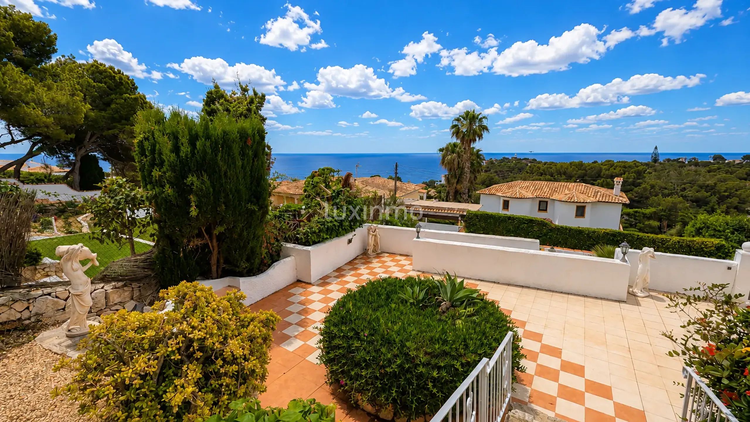 Mediterranean villa with sea views in Balcón al Mar — photo 25
