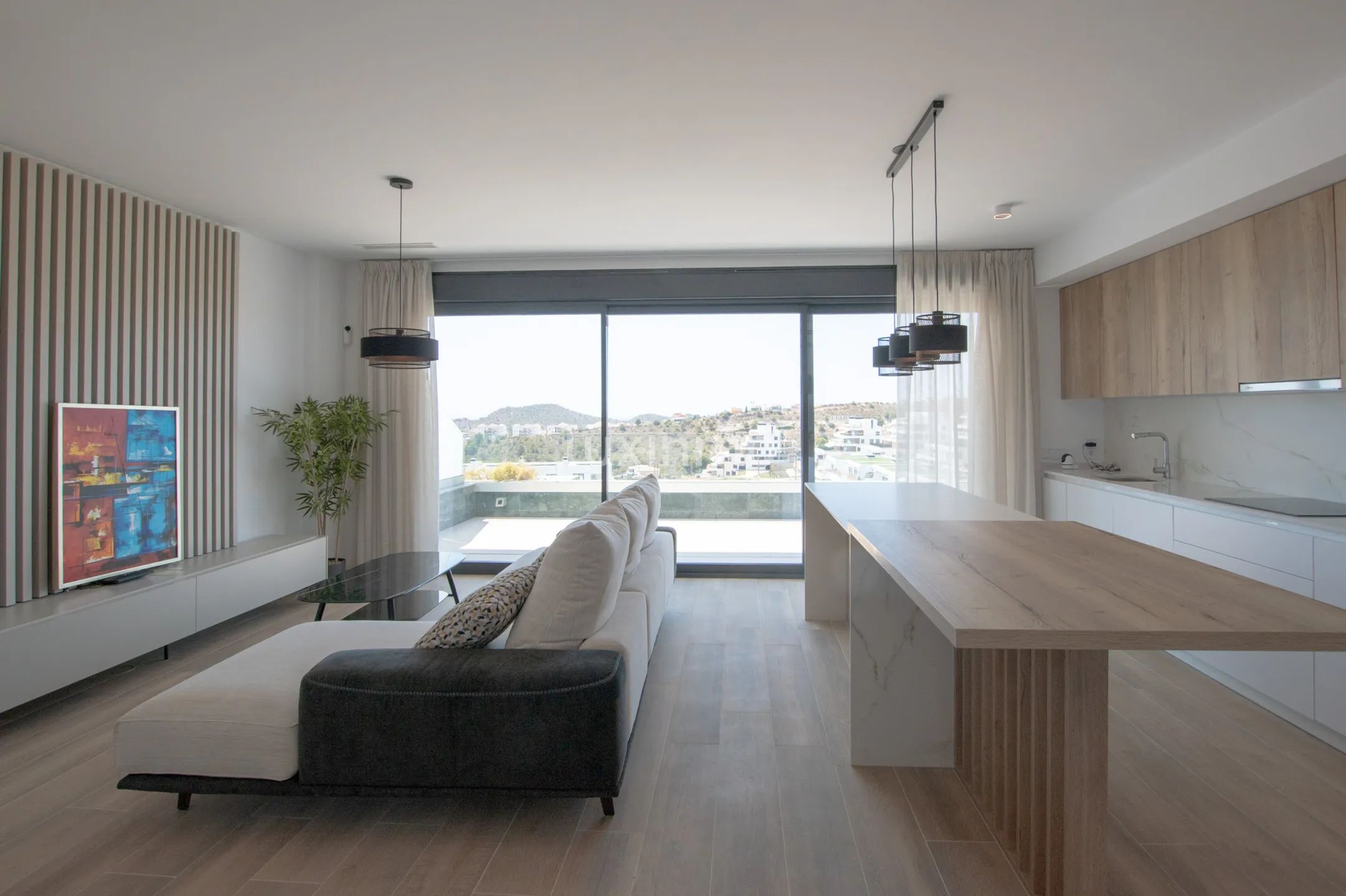 Contemporary penthouse for rent with sea views in Camporrosso Stone Valley — photo 6