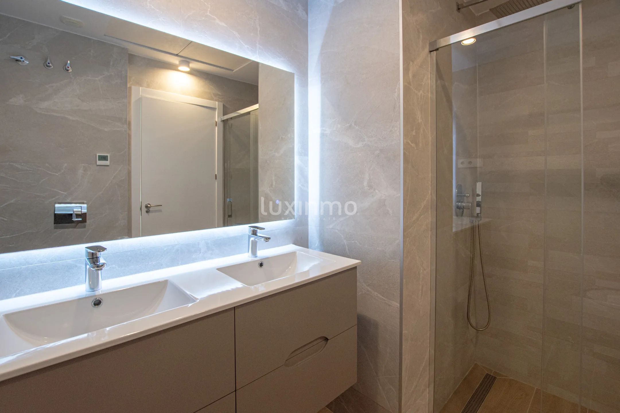 Contemporary penthouse for rent with sea views in Camporrosso Stone Valley — photo 10