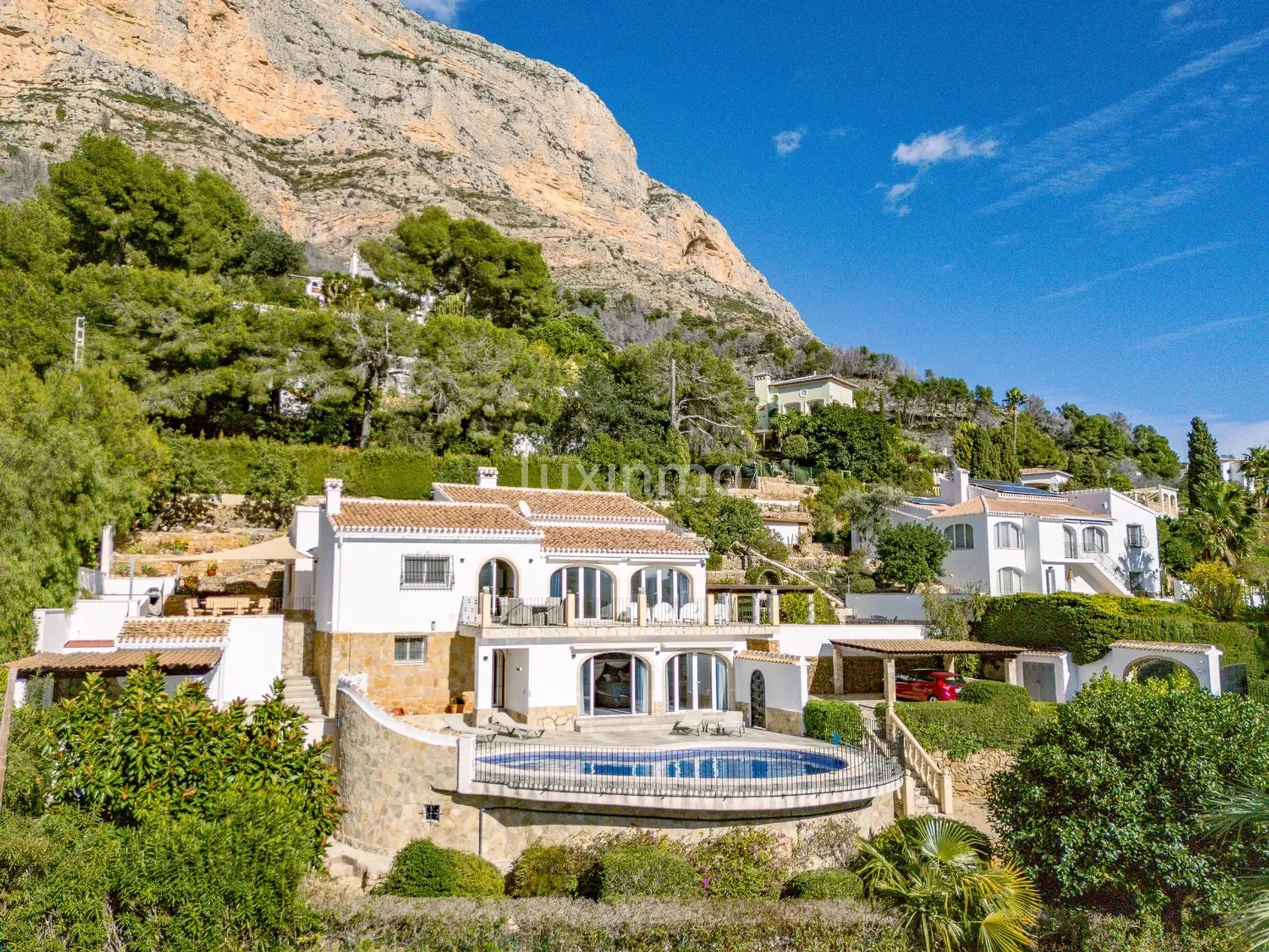 Mediterranean modern villa with pool in Montgó, Jávea — photo 2