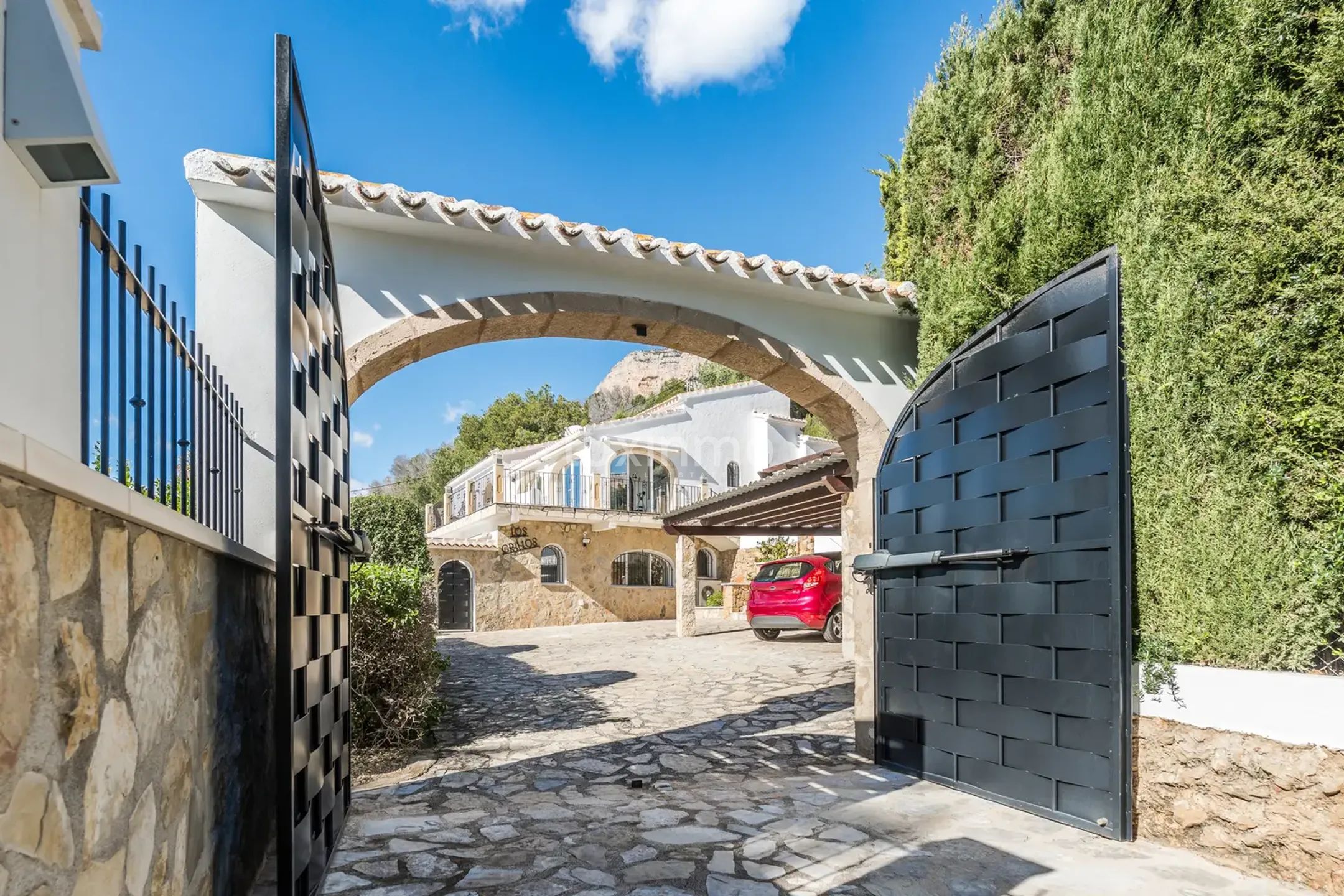 Mediterranean modern villa with pool in Montgó, Jávea — photo 40
