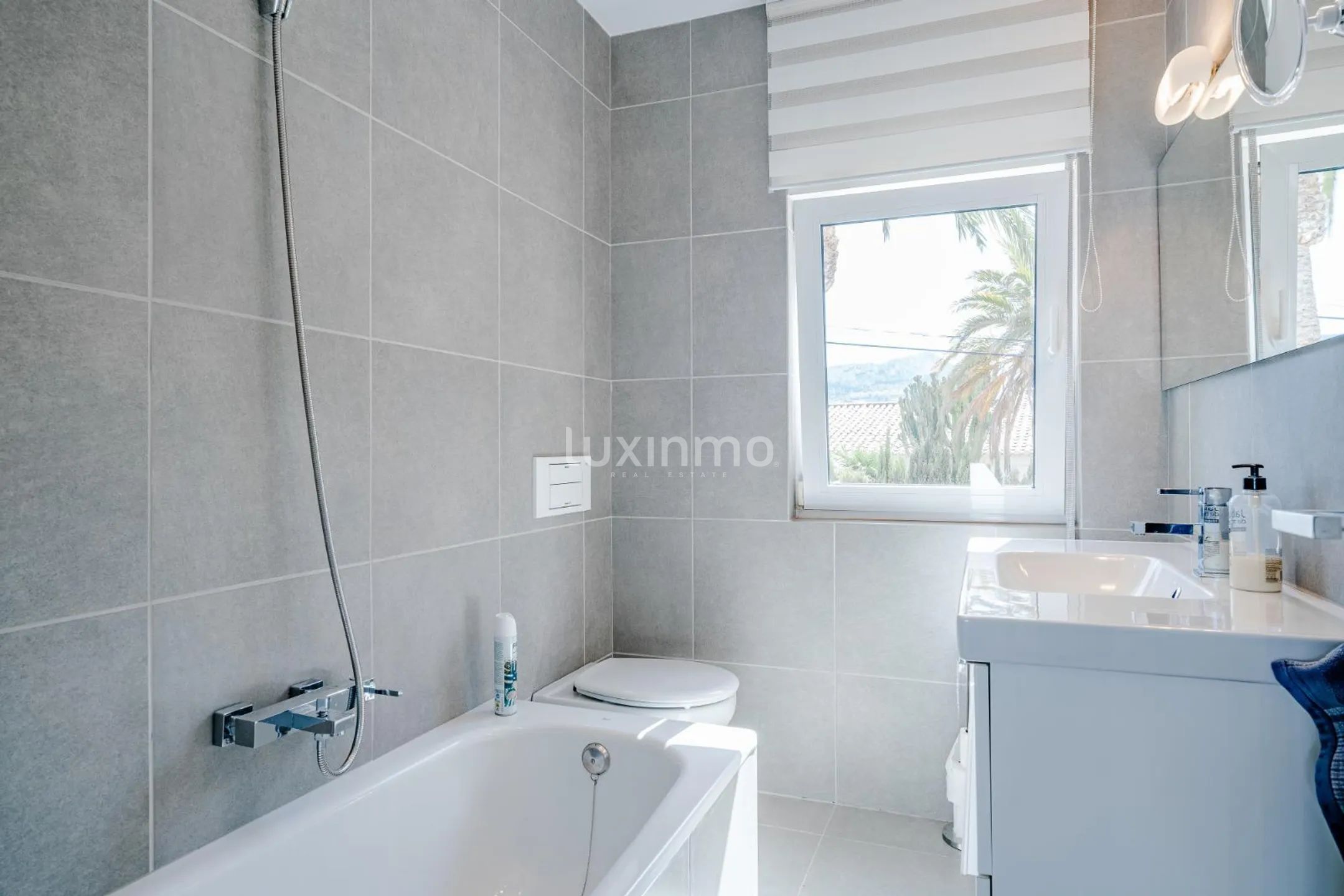 Moderne Villa mit Gästewohnung und Panoramablick auf das Meer in Calpe — photo 31