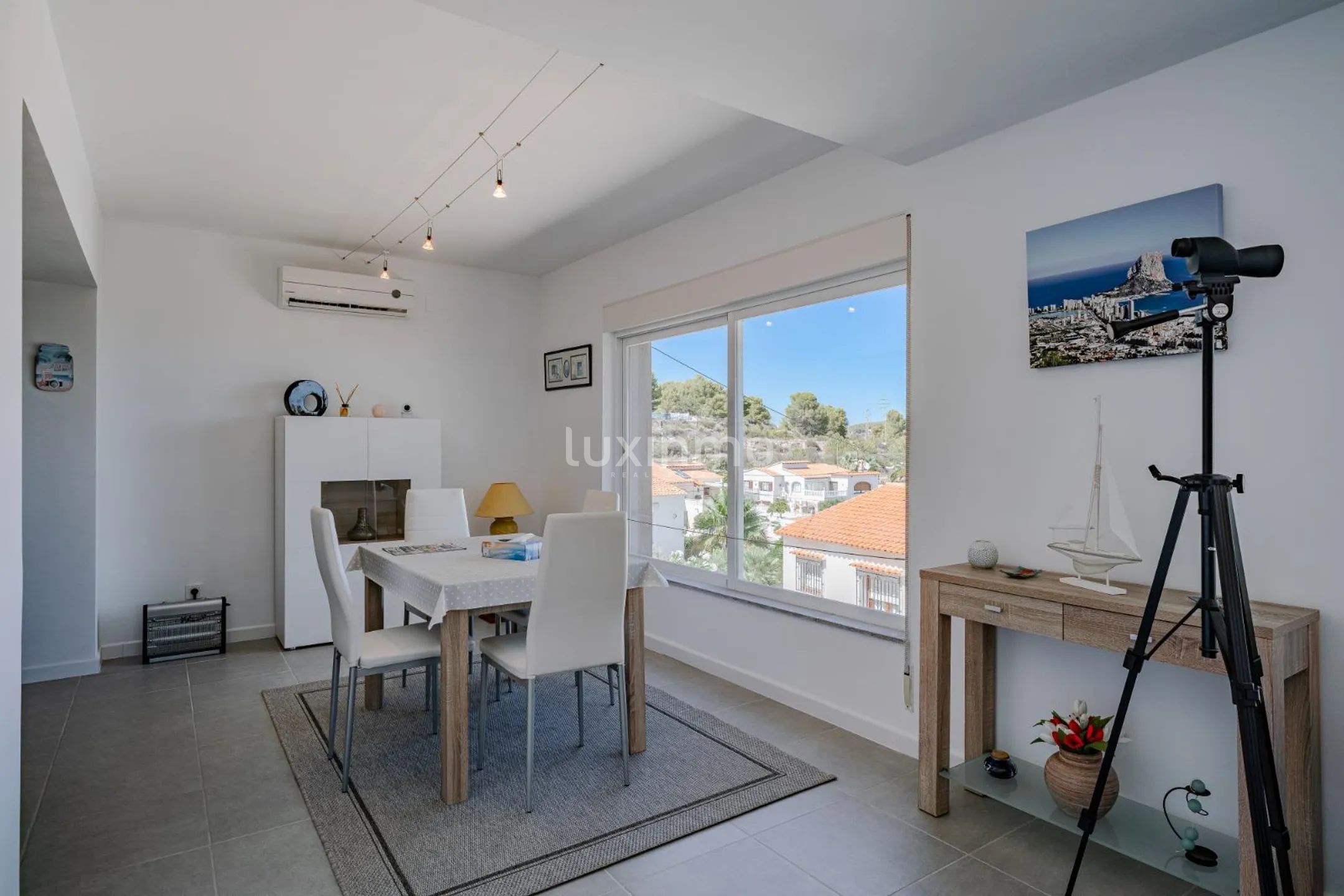 Moderne Villa mit Gästewohnung und Panoramablick auf das Meer in Calpe — photo 9