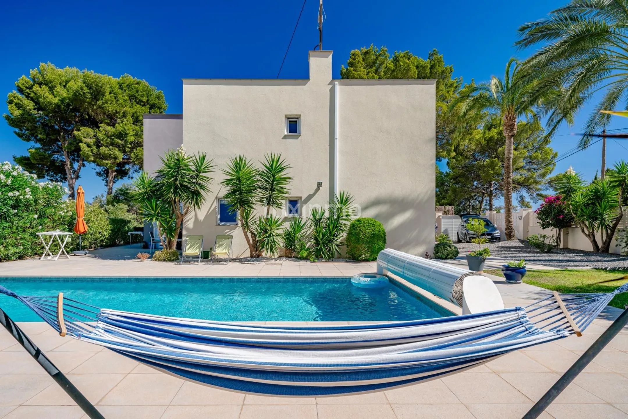 Modern villa with guest apartment and panoramic sea views in Calpe