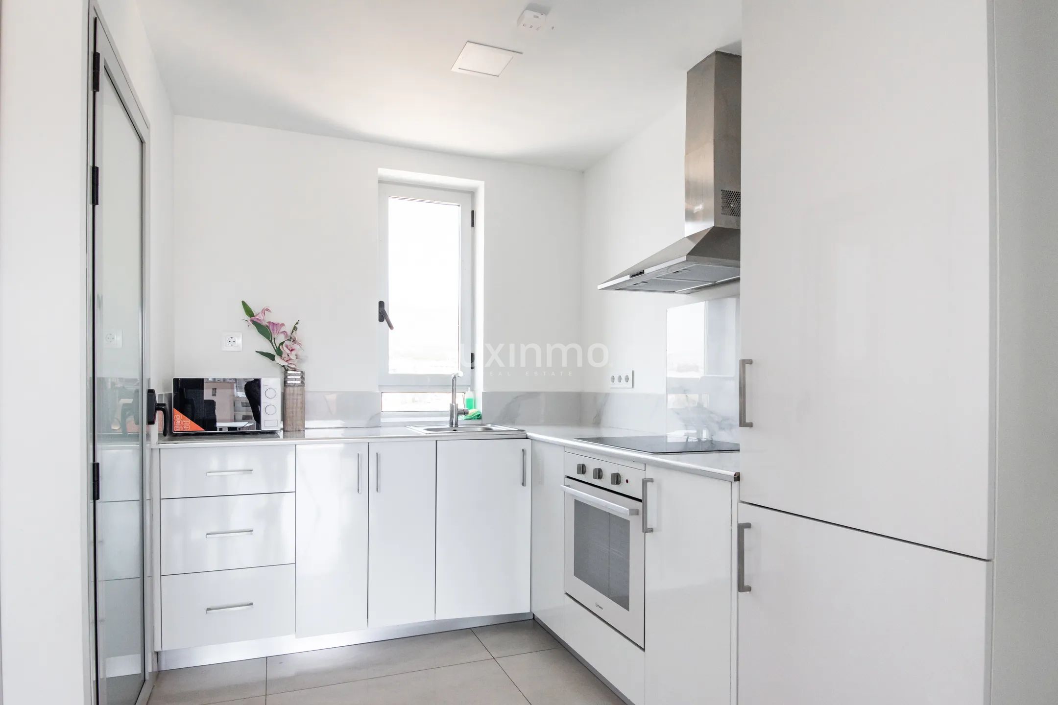 Modern flat with sea views and a terrace in Cala Finestrat — photo 8