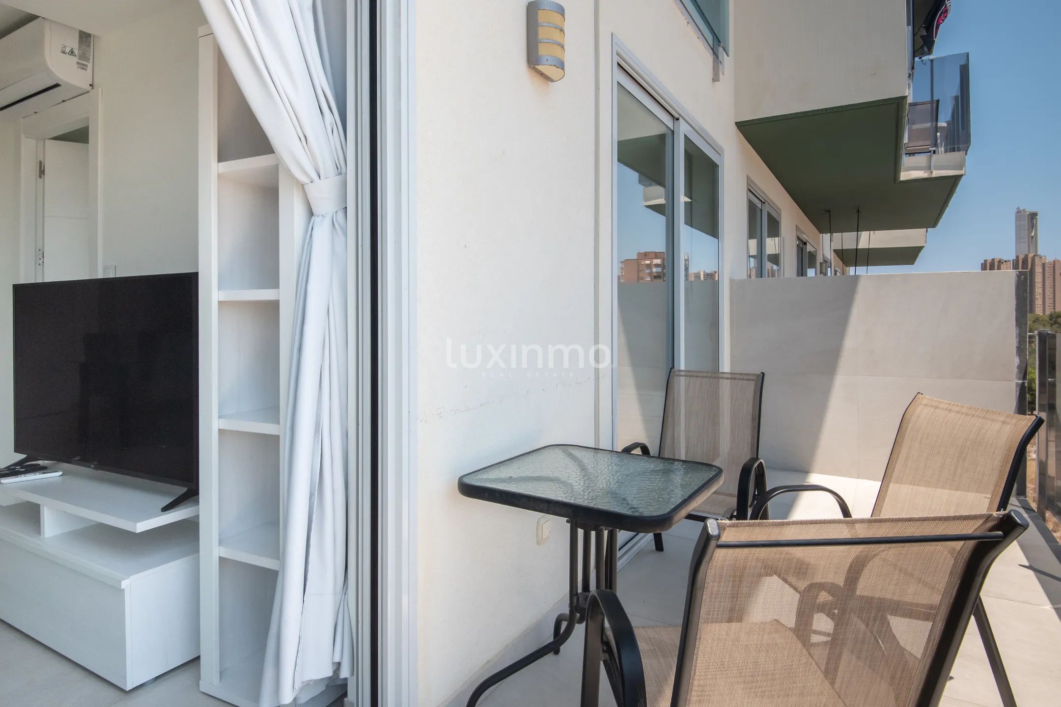 Modern flat with sea views and a terrace in Cala Finestrat — photo 12