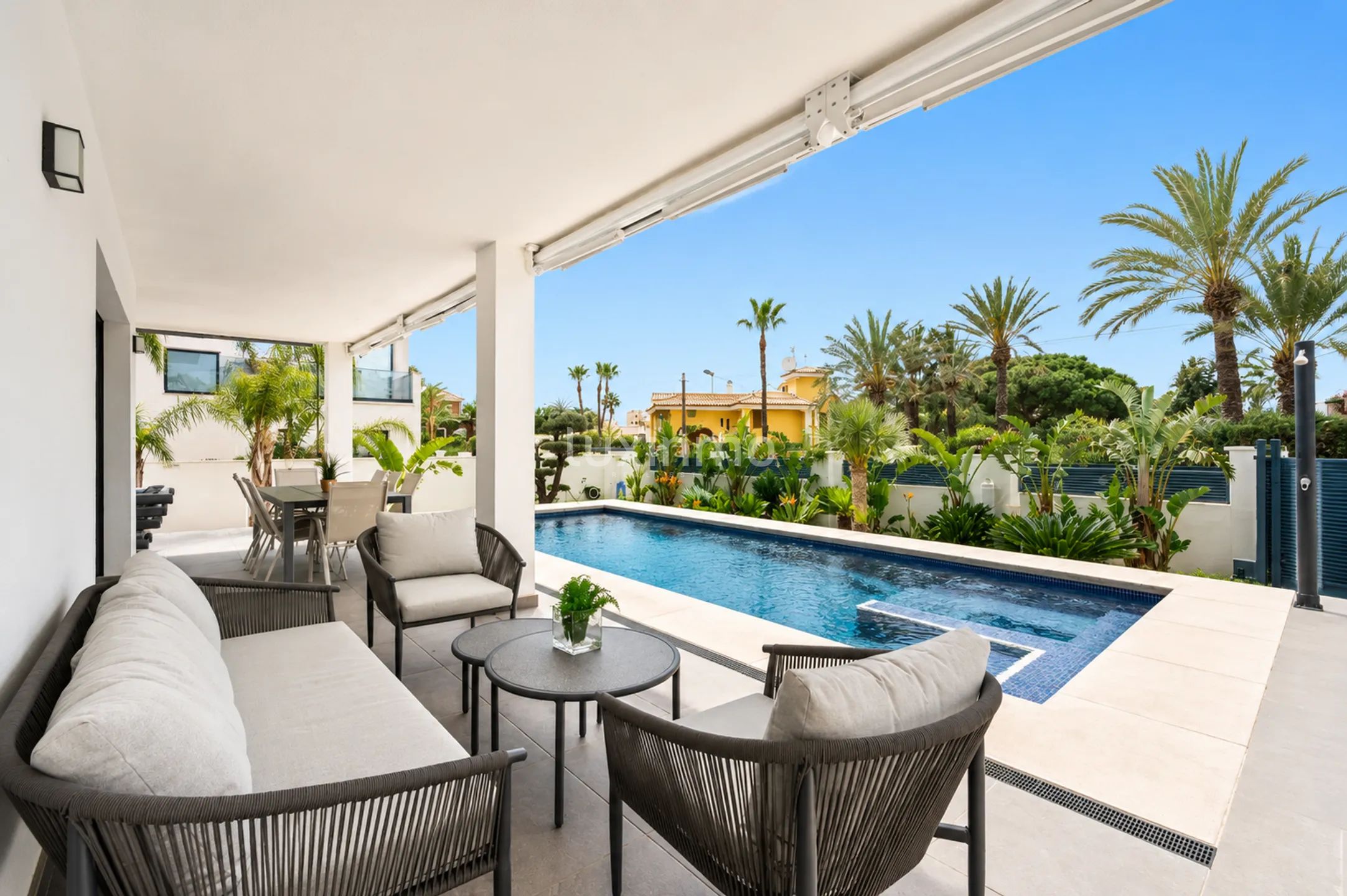 5-bedroom villa in Alicante — photo 2