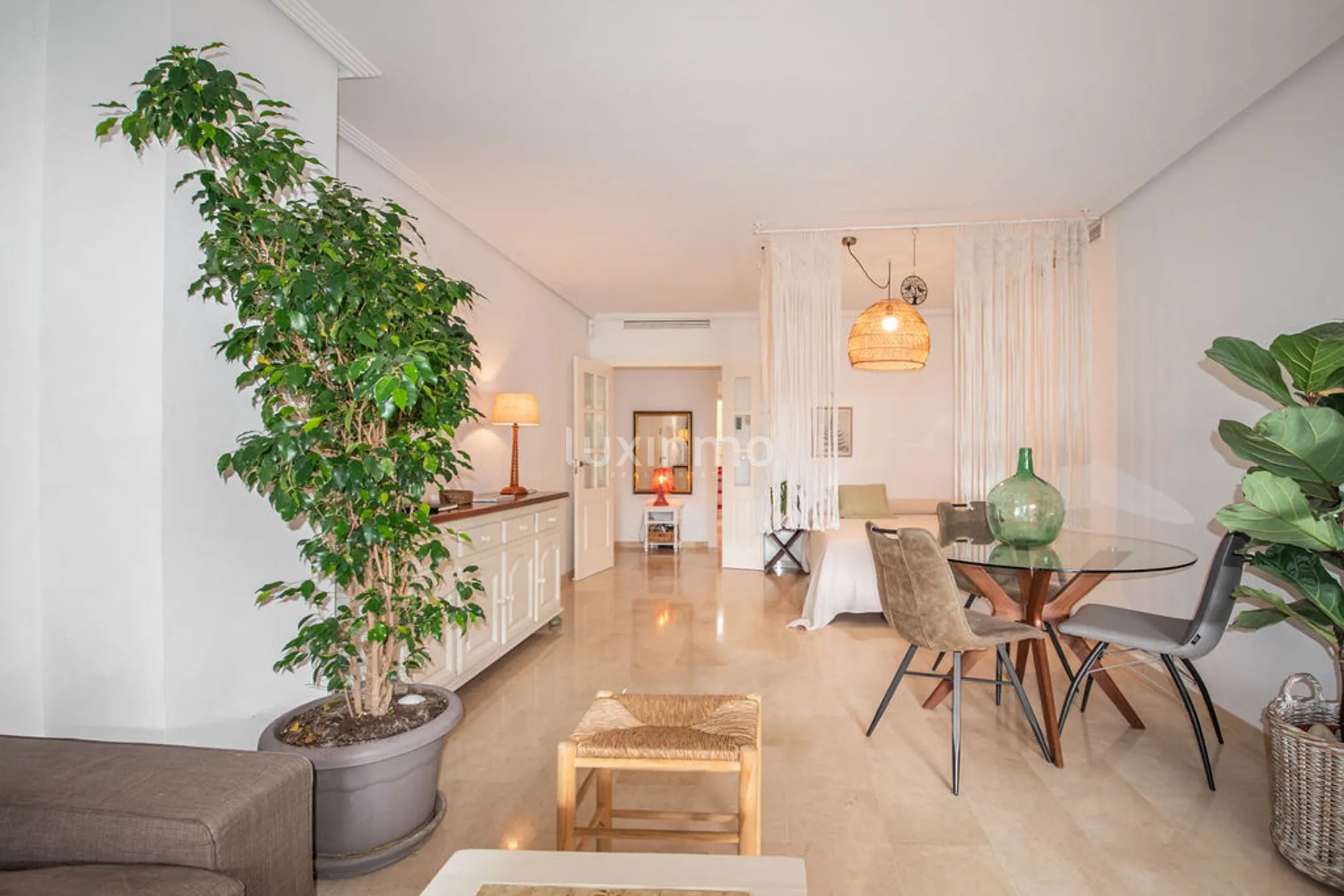 Mediterranean ground-floor flat with a large terrace in Mascarat — photo 10