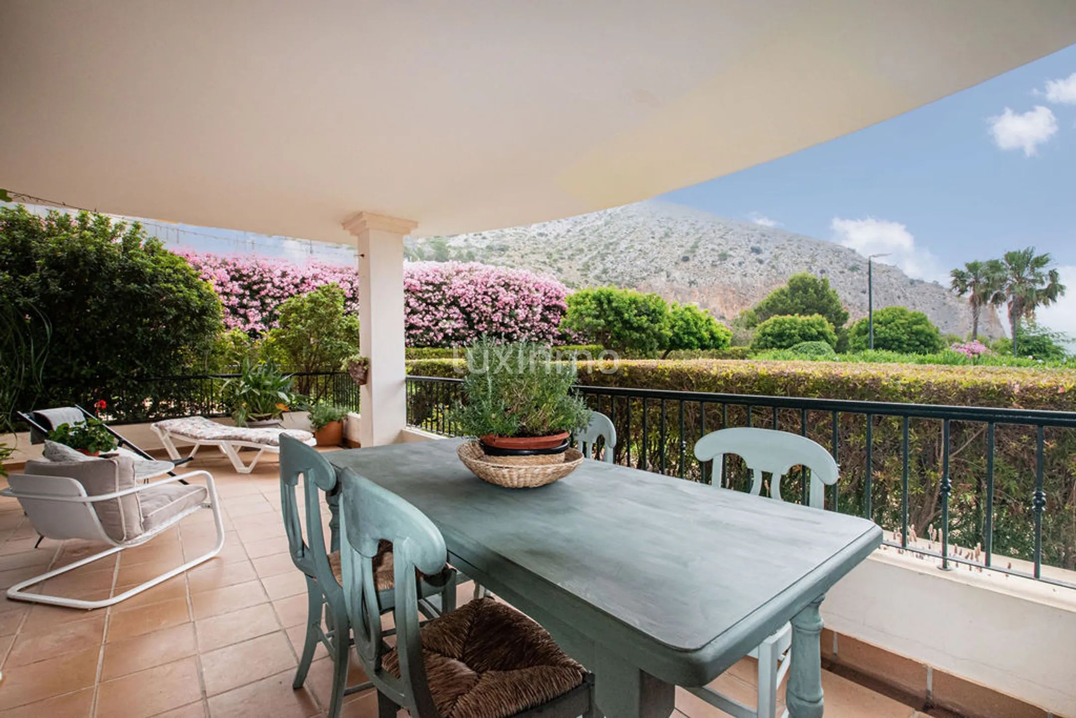 Mediterranean ground-floor flat with a large terrace in Mascarat — photo 5