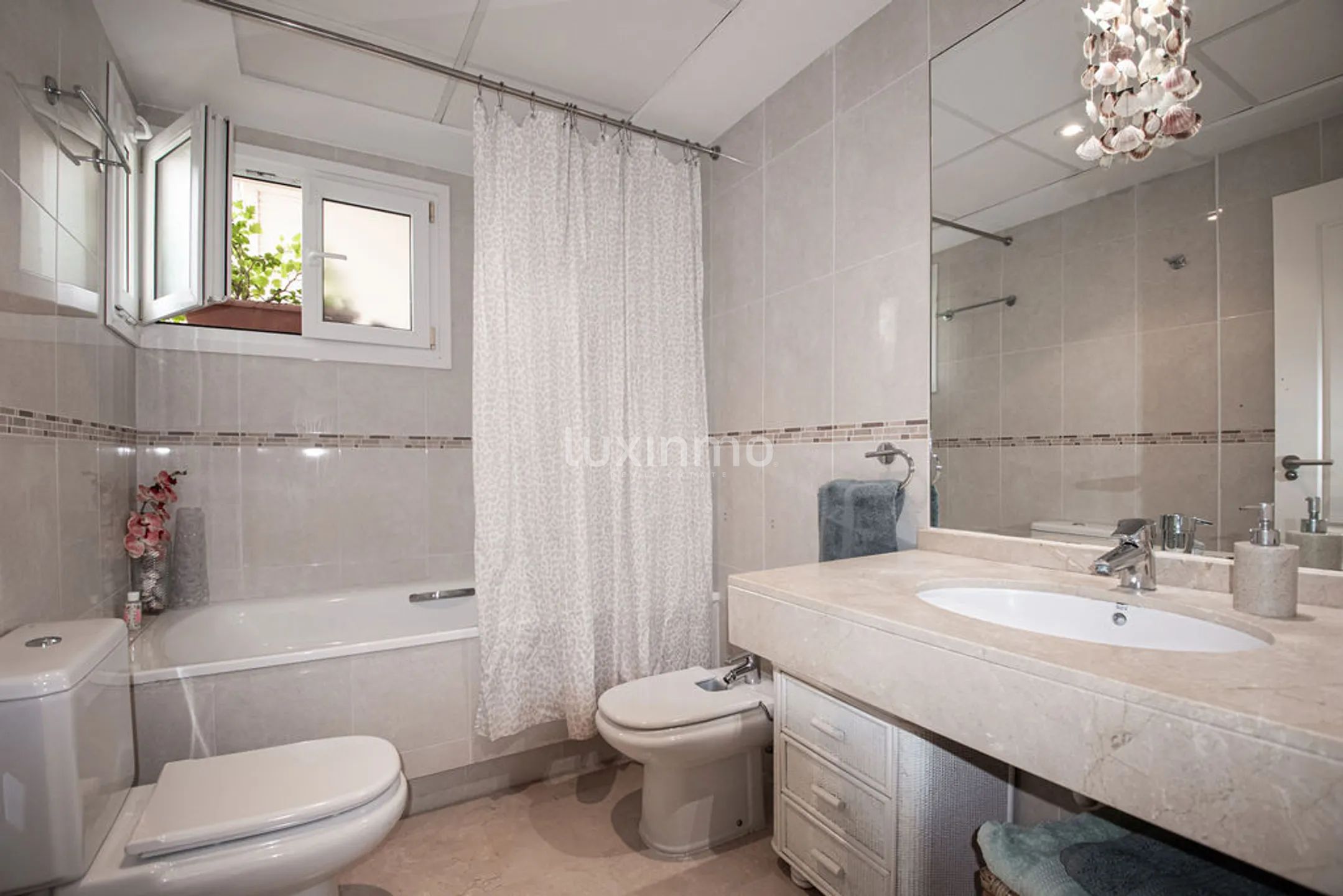 Mediterranean ground-floor flat with a large terrace in Mascarat — photo 14