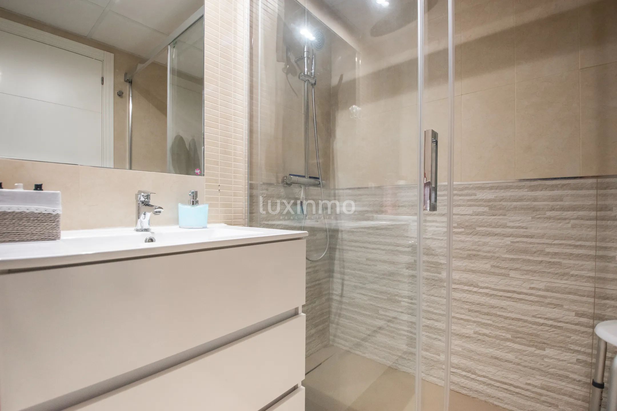 Apartment with open views and pool in Calpe — photo 5