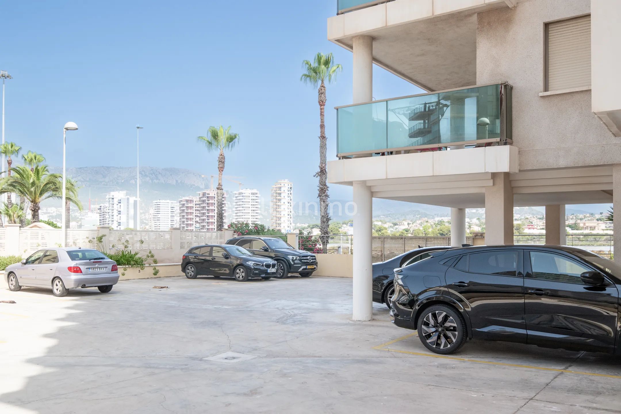 Apartment with open views and pool in Calpe — photo 13