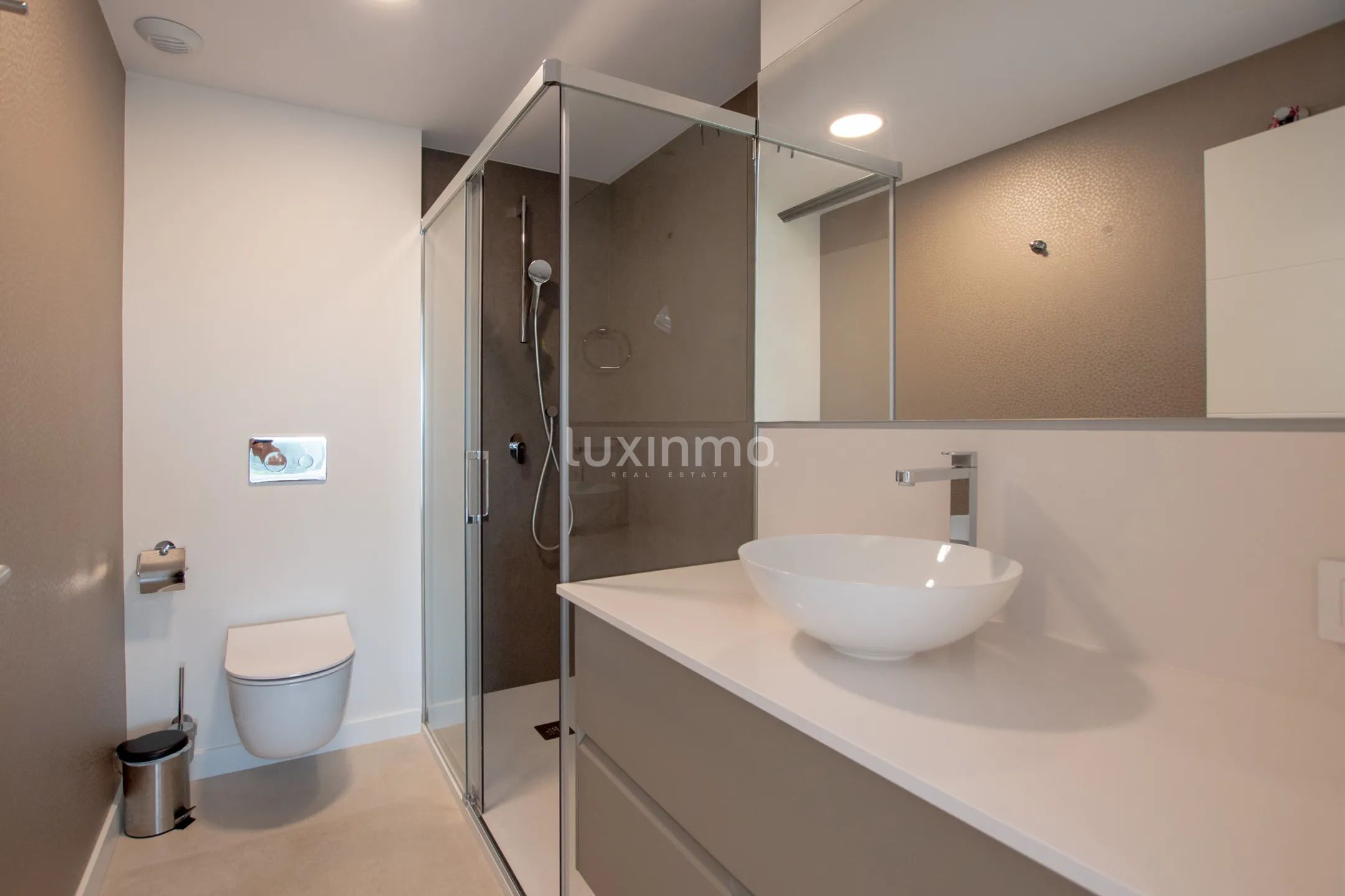 A modern penthouse with sea views in Oliva Nova — photo 32