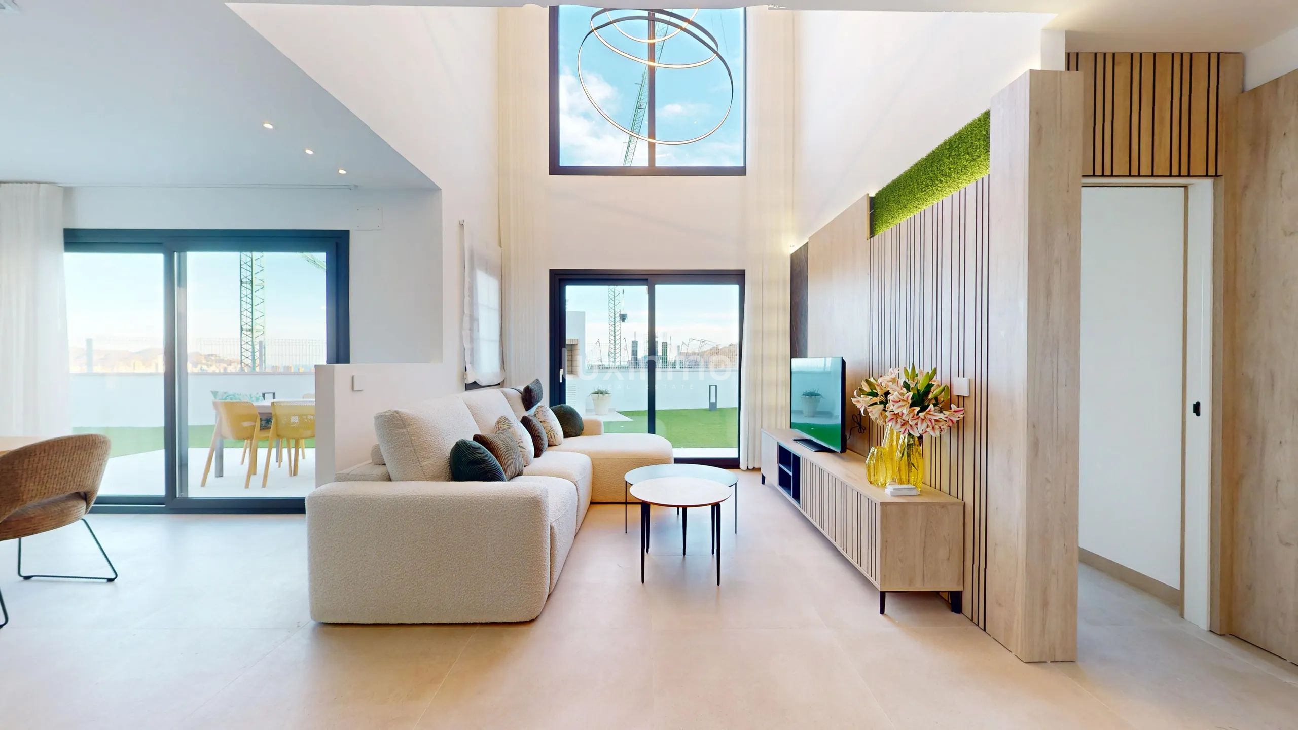 Luxury 4 bedroom villa with sea views for sale in Finestrat — photo 13